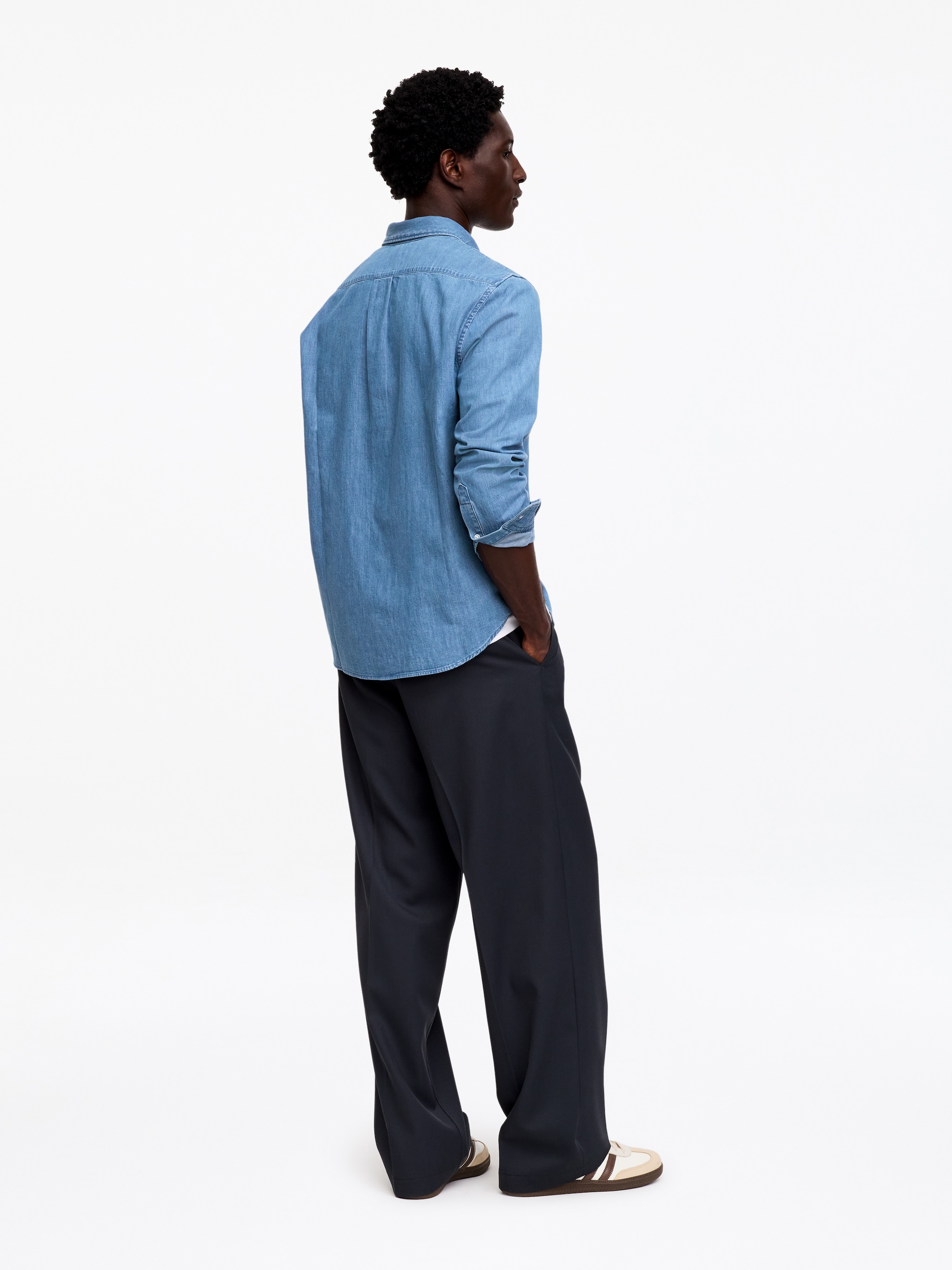 Regular Denim Shirt - Washed Blue - Regular fit - Men - StillMedia/Lookbook - 4