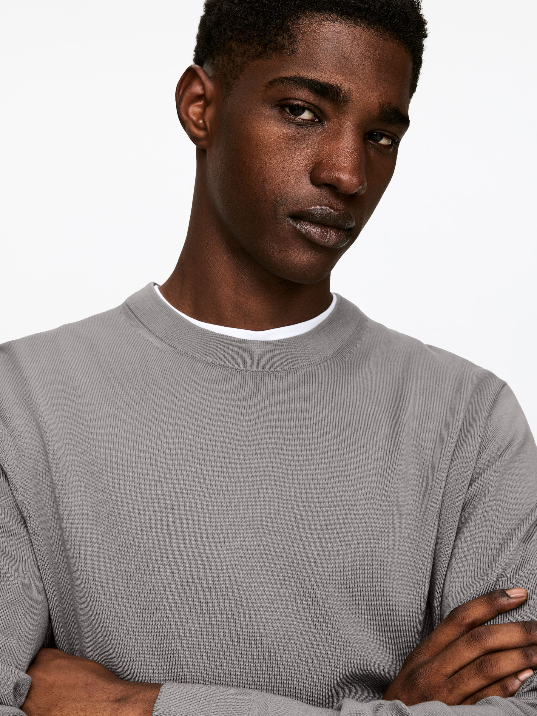 Pull en laine mérinos en maille fine - Taupe - Regular fit - Homme - StillMedia/Lookbook - 4