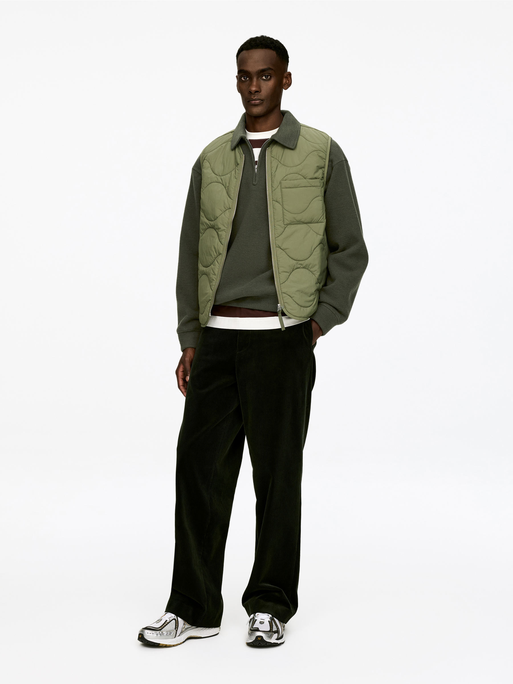 Dubbelstickad tröja med kort dragkedja - Grön - Relaxed fit - Men - StillMedia/Lookbook - 6