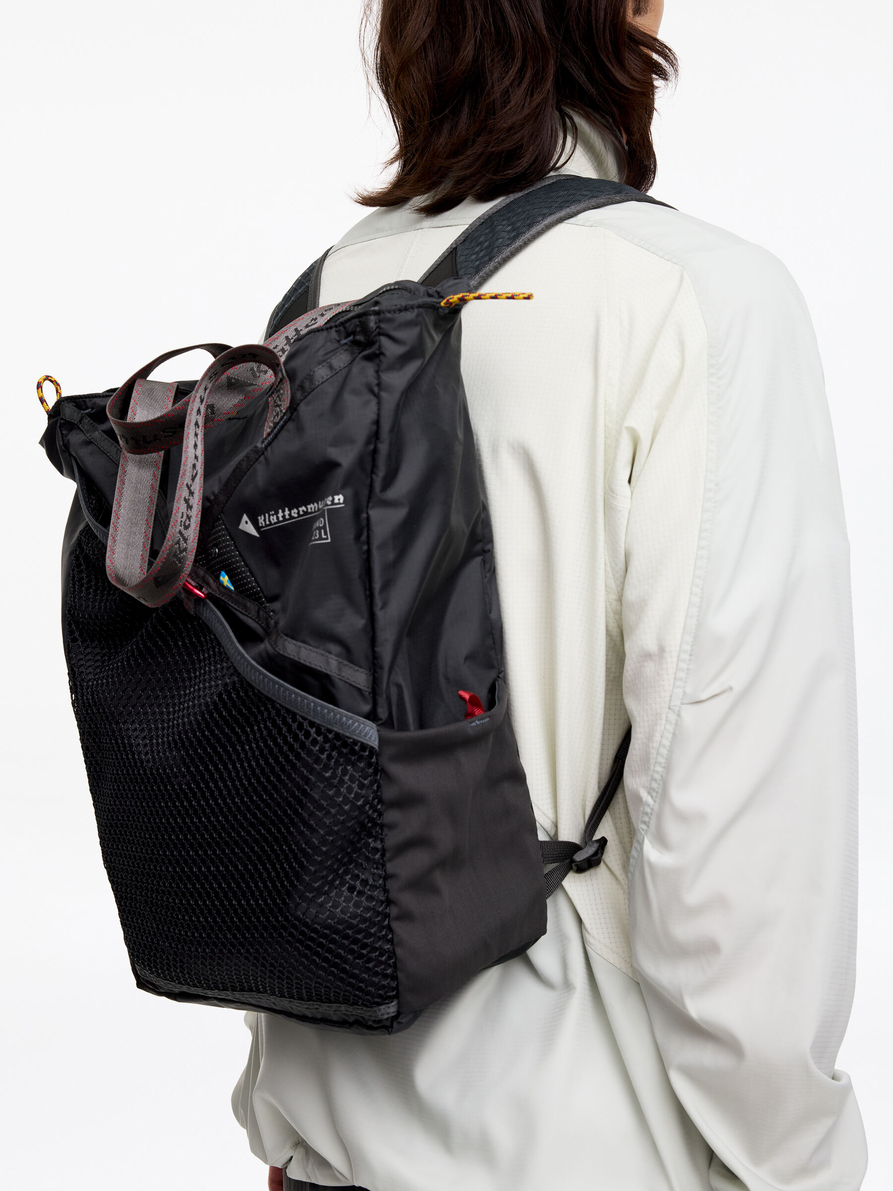 Klättermusen Gand Bag 23L - Dark Grey - Men - StillMedia/Lookbook - 11