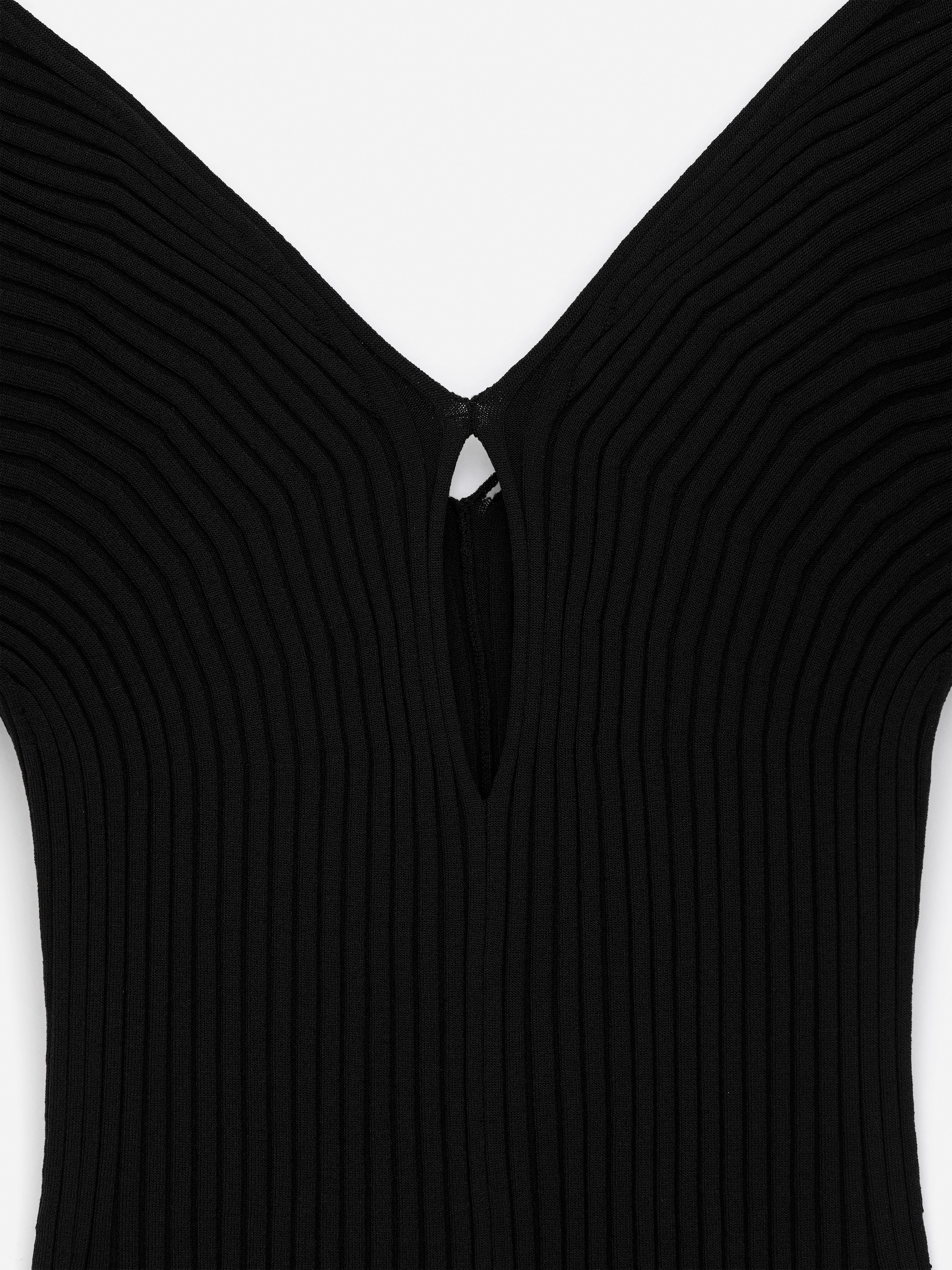 Top de canalé con cuello en V - Negro - Corte ajustado - Women - StillMedia/DescriptiveStillLife - 2