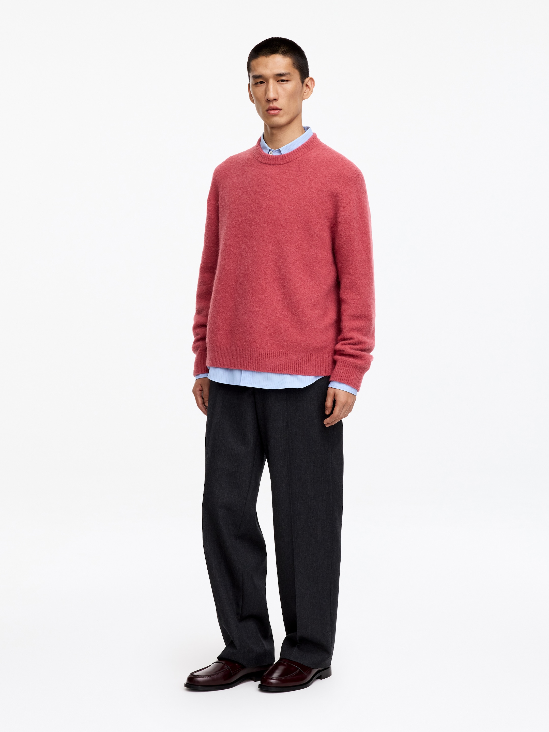 Alpaca-Merino Wool Blend Jumper - Raspberry Red - Relaxed fit - men - StillMedia/Lookbook - 4