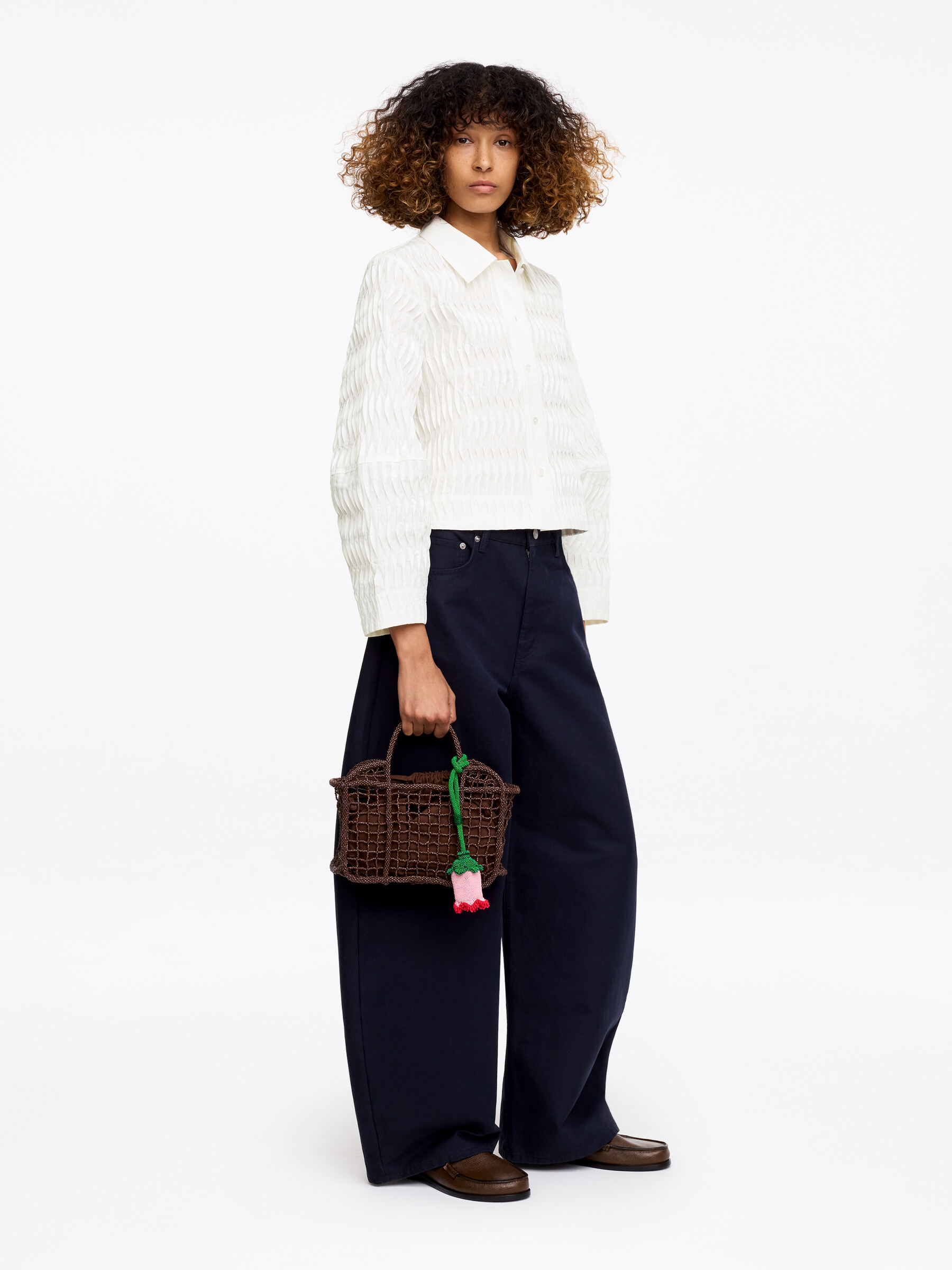 ARKET and Laila Gohar Pleated Overshirt - White - Loose fit - Women - StillMedia/Lookbook - 3