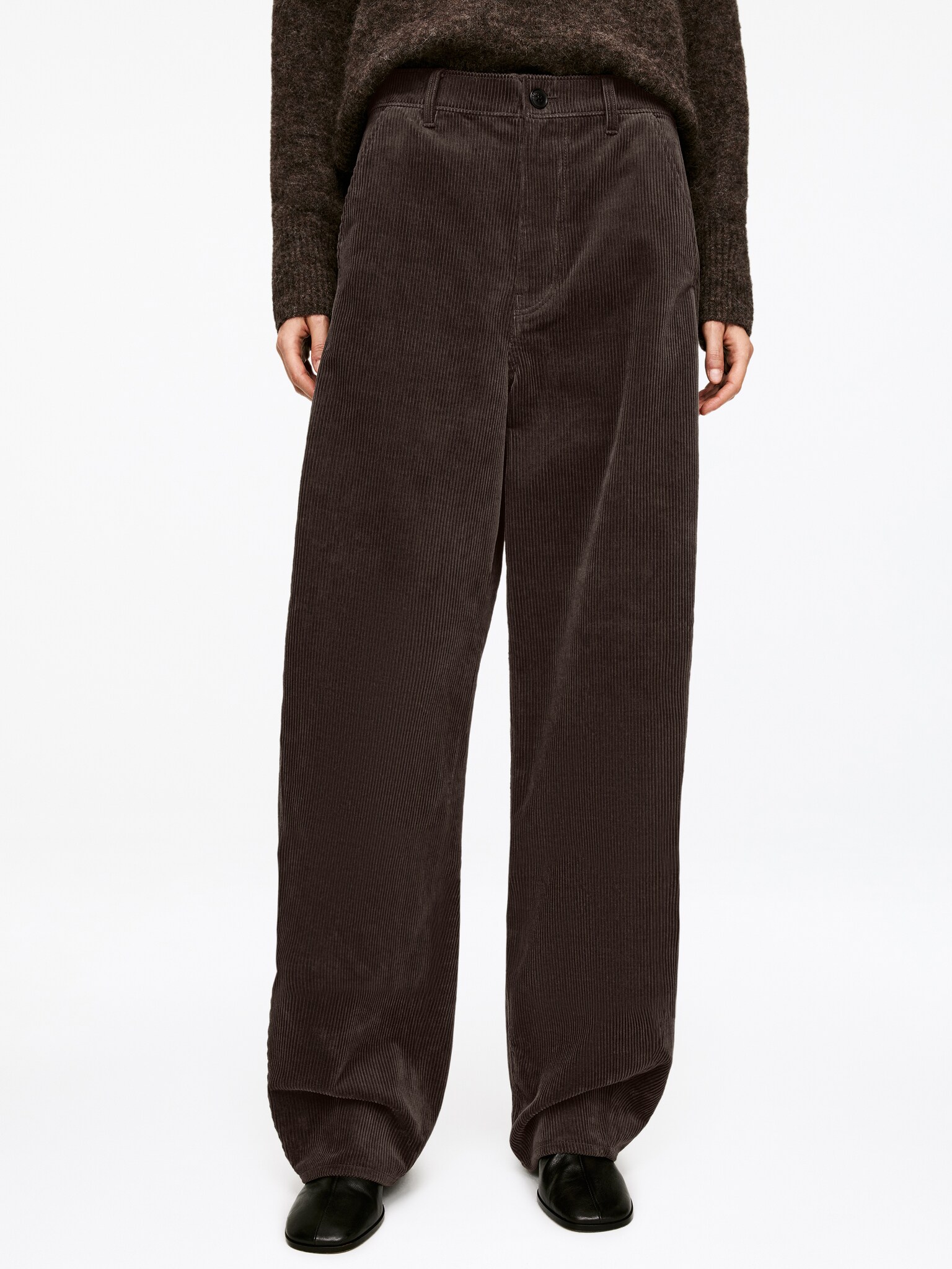 Pantalon en velours côtelé jambes barrel - Marron foncé - 7