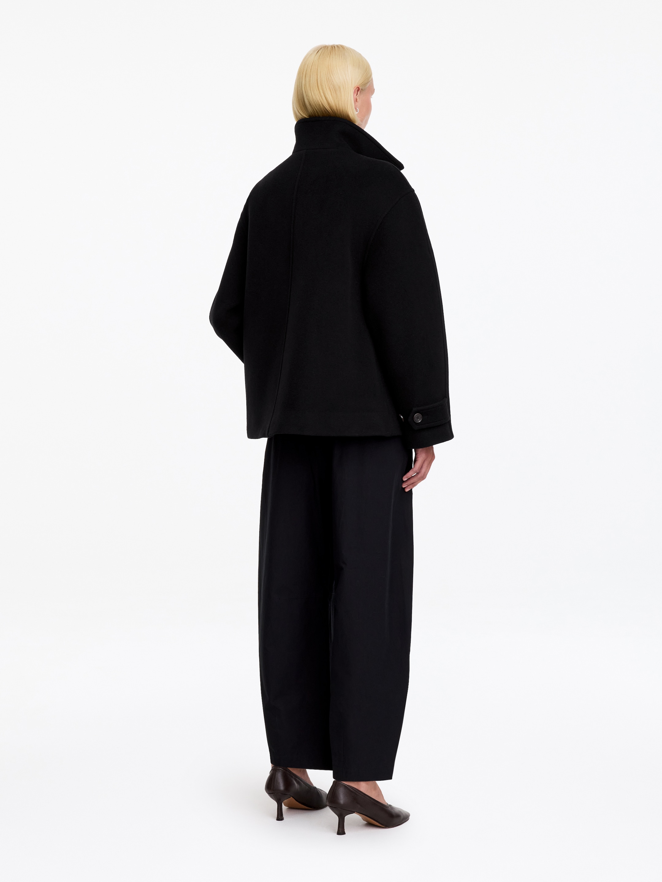 Chaqueta corta de paño grueso en mezcla de lana - Negro - Corte estándar - women - StillMedia/Lookbook - 4