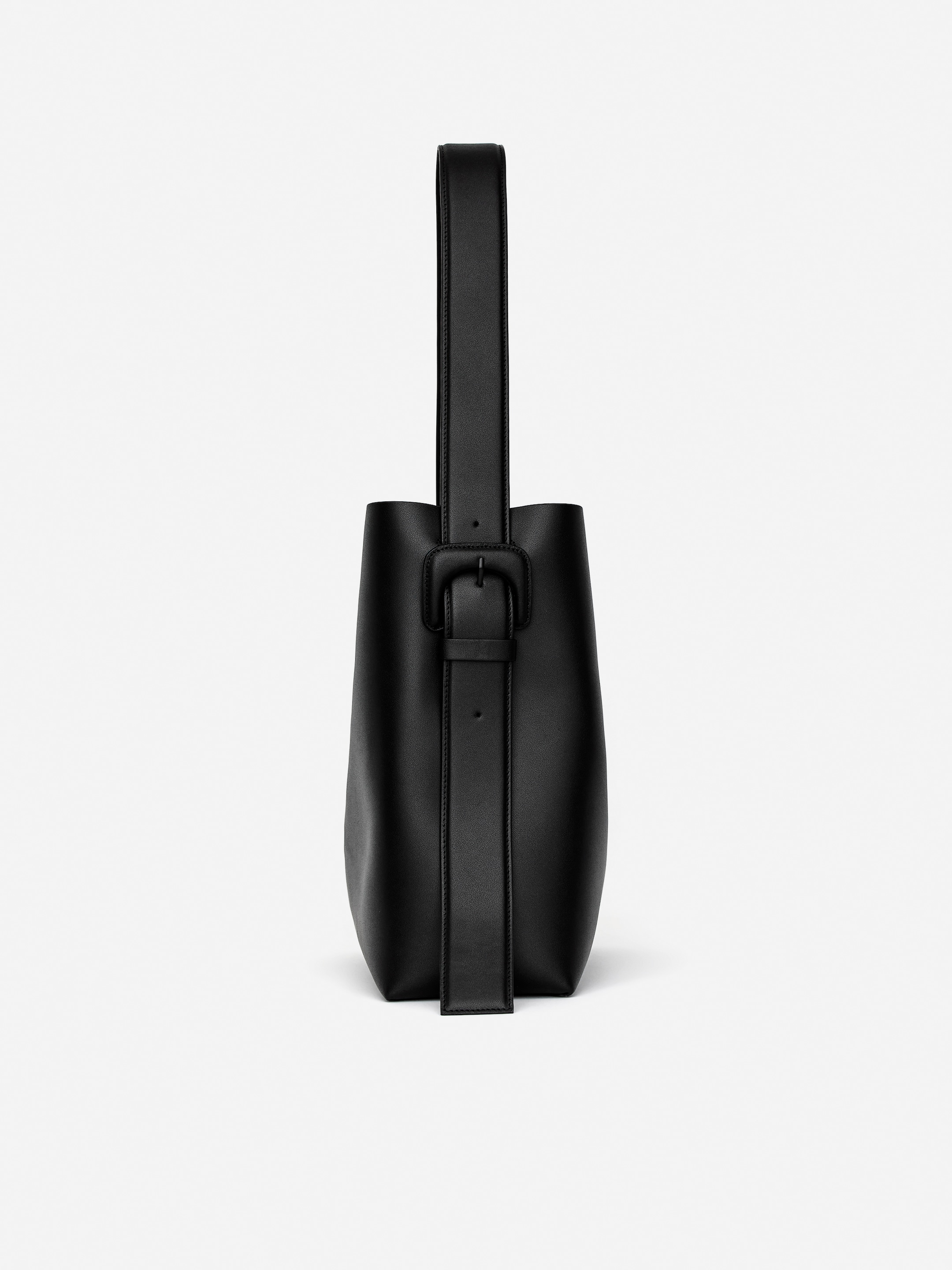 Leather Tote - Black - Women - StillMedia/DescriptiveStillLife - 21