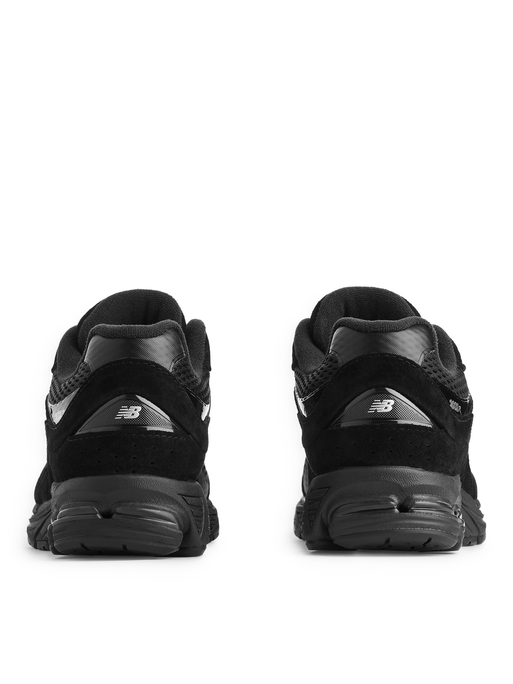 New Balance 2002R Trainers - Black - Men - StillMedia/DescriptiveStillLife - 1
