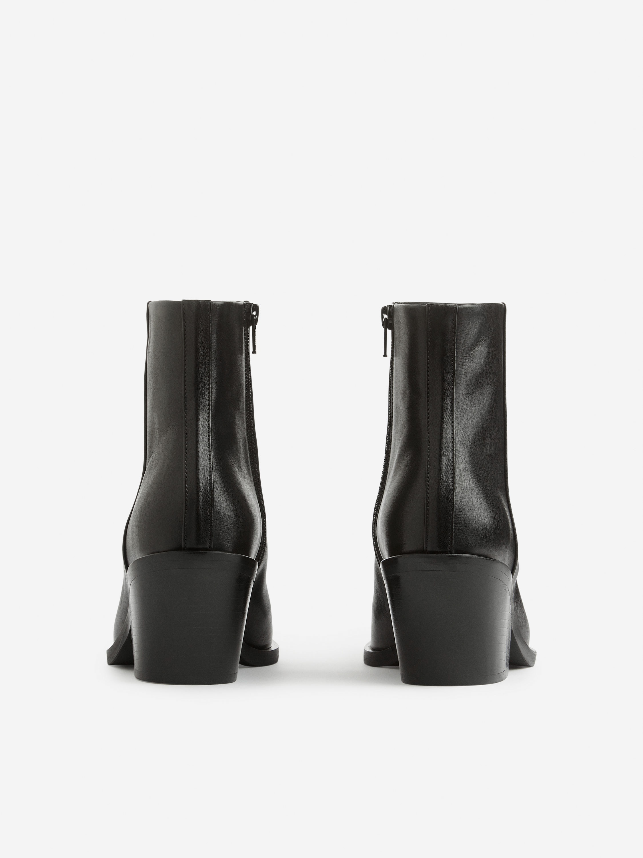 Leather Ankle Boots - Black - Women - StillMedia/DescriptiveStillLife - 3