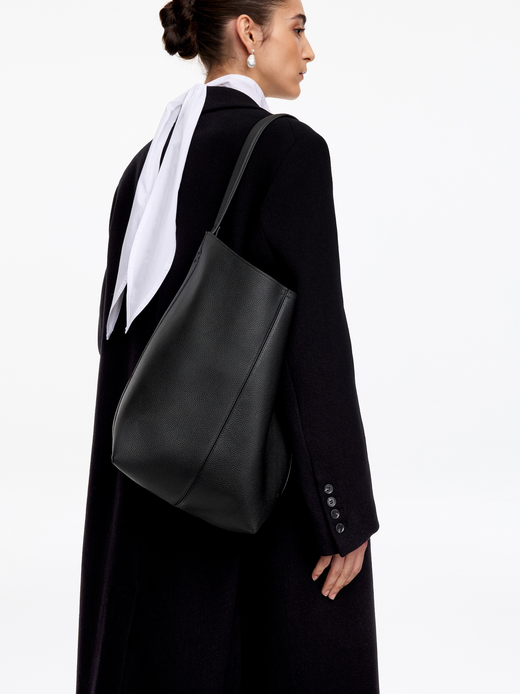 Bolso tipo tote de piel-Black-20588