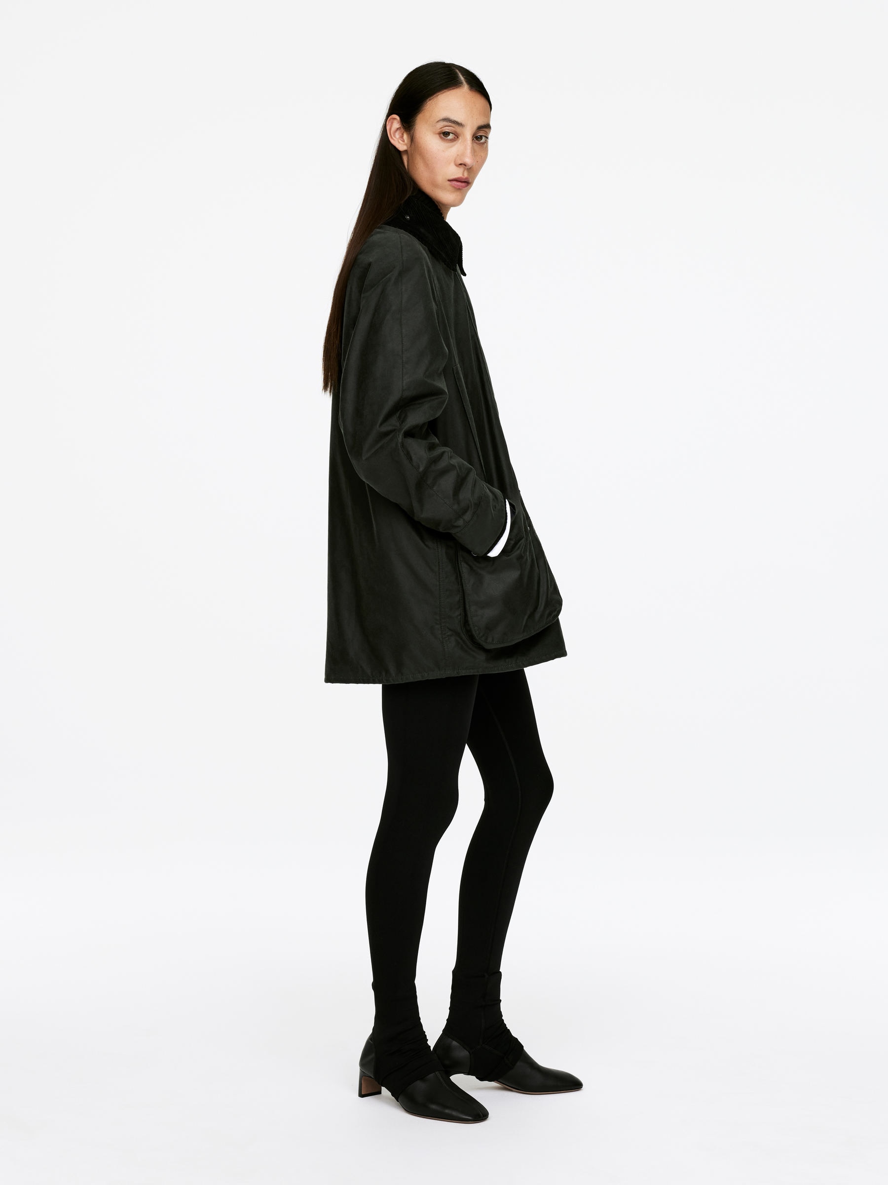 ARKET and Barbour Waxed Cotton Jacket - Dark Green - Loose fit - Women - StillMedia/Lookbook - 9