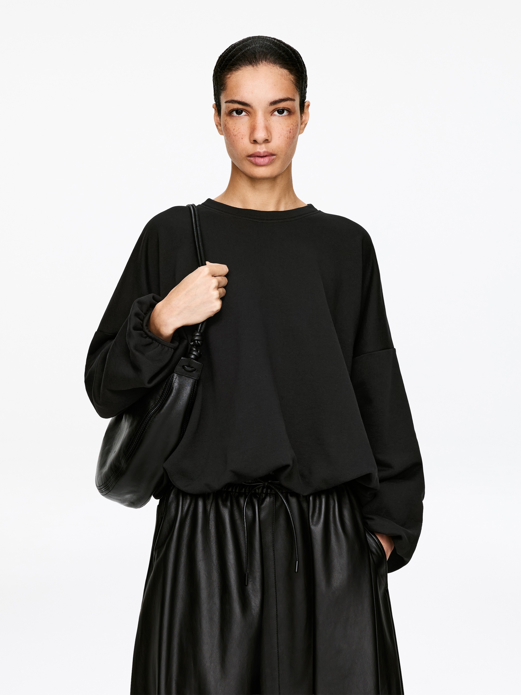 Felpa a palloncino - Nero - Regular fit - Women - StillMedia/Lookbook - 5