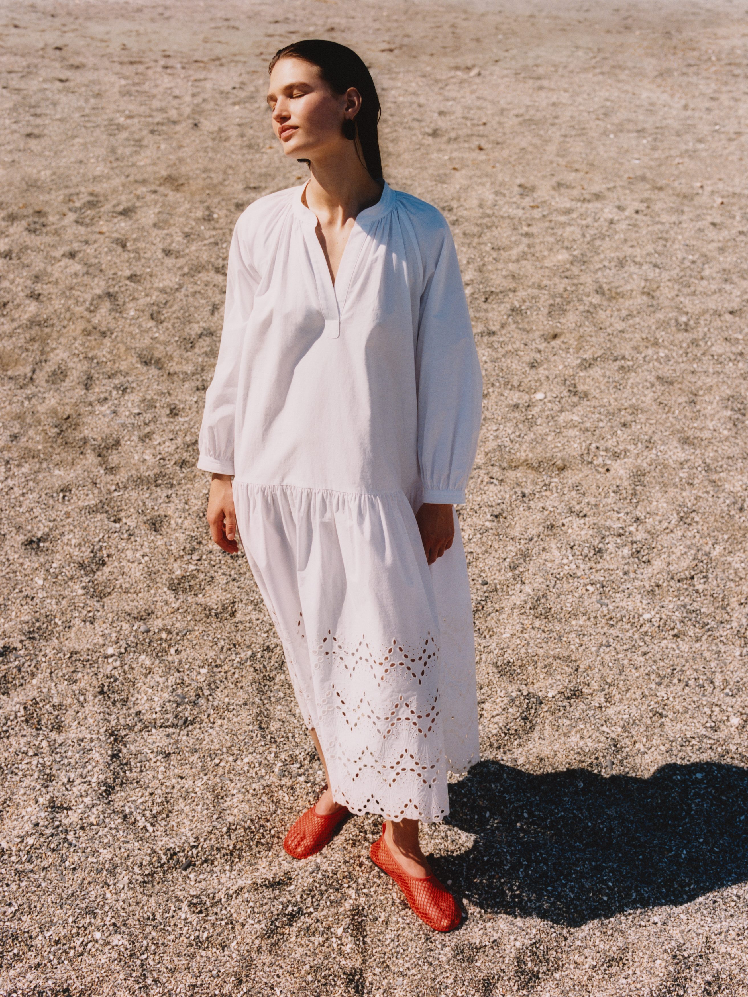 Embroidered Dress - White - Regular fit - Women - StillMedia/Environmental - 1
