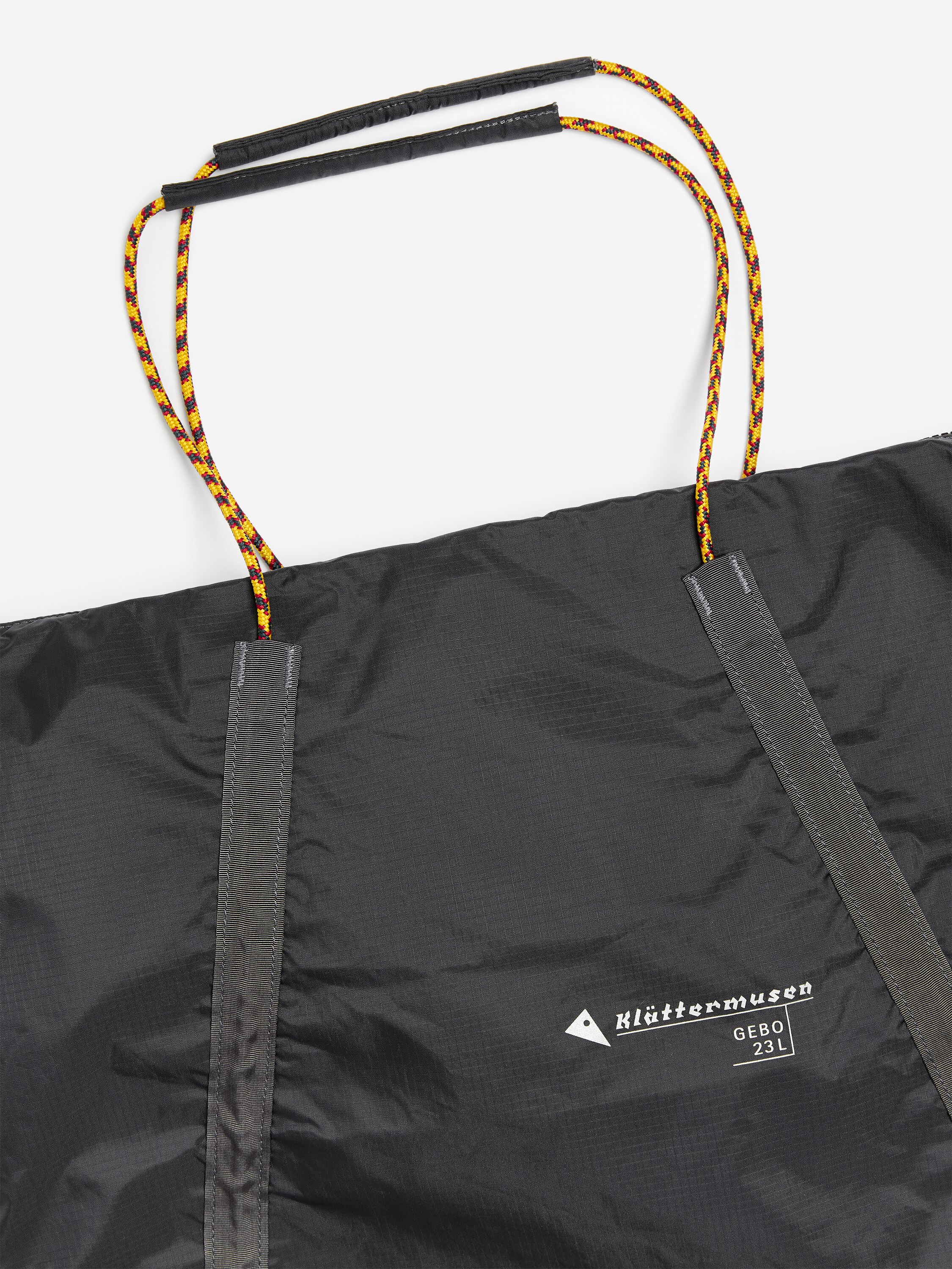 Klättermusen Gebo Tote Bag – Putty grey – ARKET EU