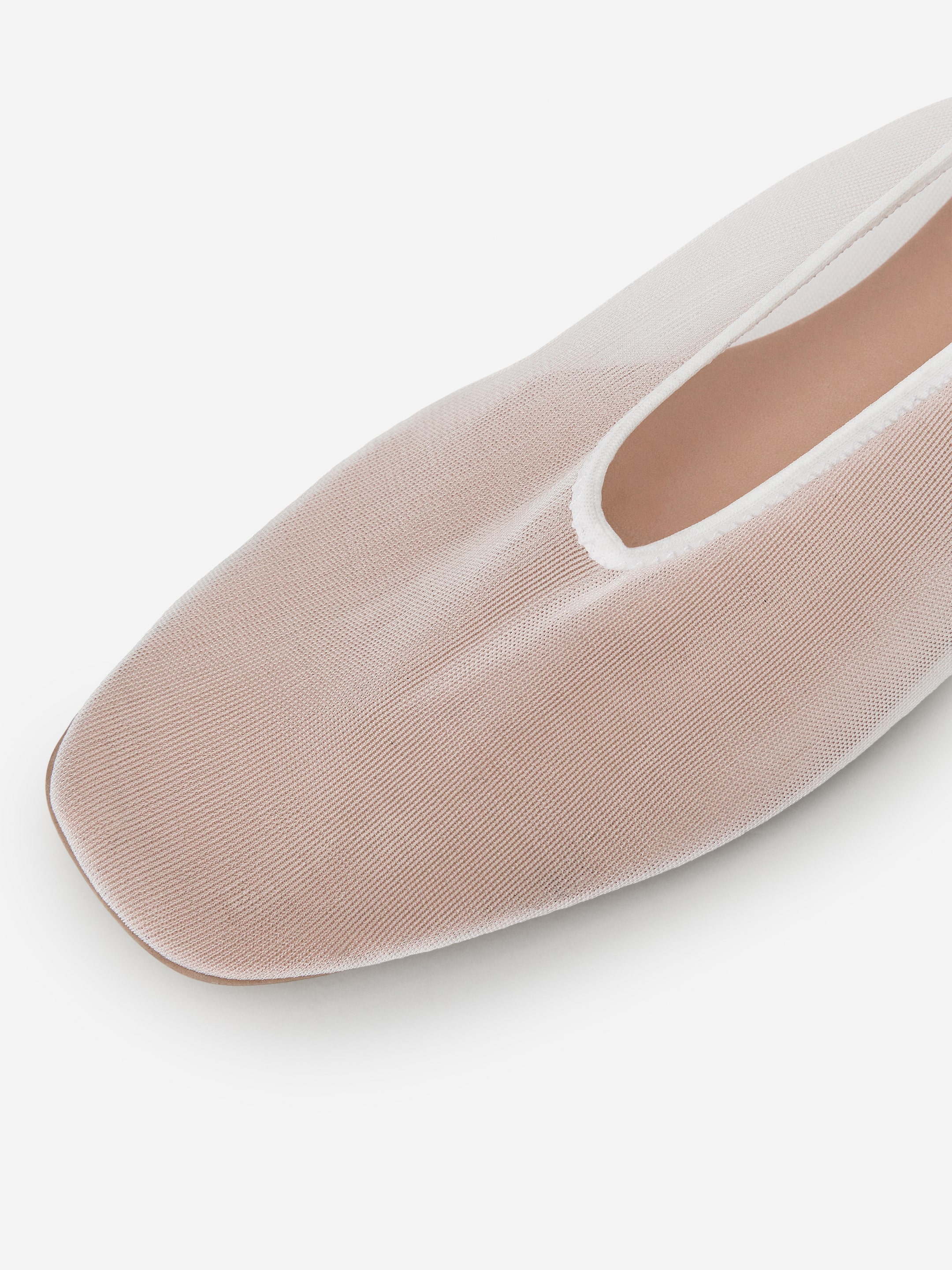 Visa större bild: Ballerinaskor i mesh - Off-white - DAM | H&M SE 6