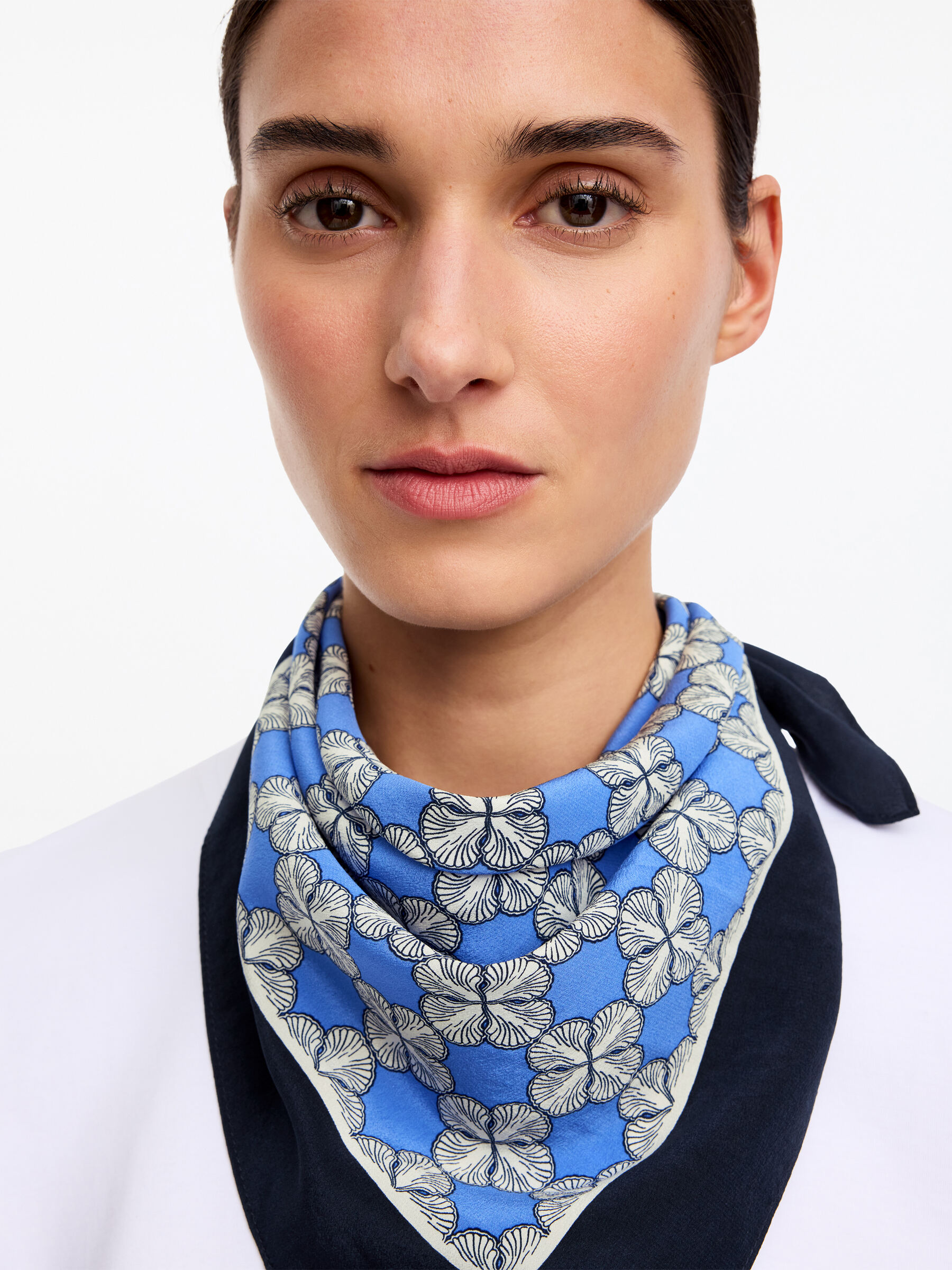 Bedrucktes Seidentuch-#3B62A5-19206