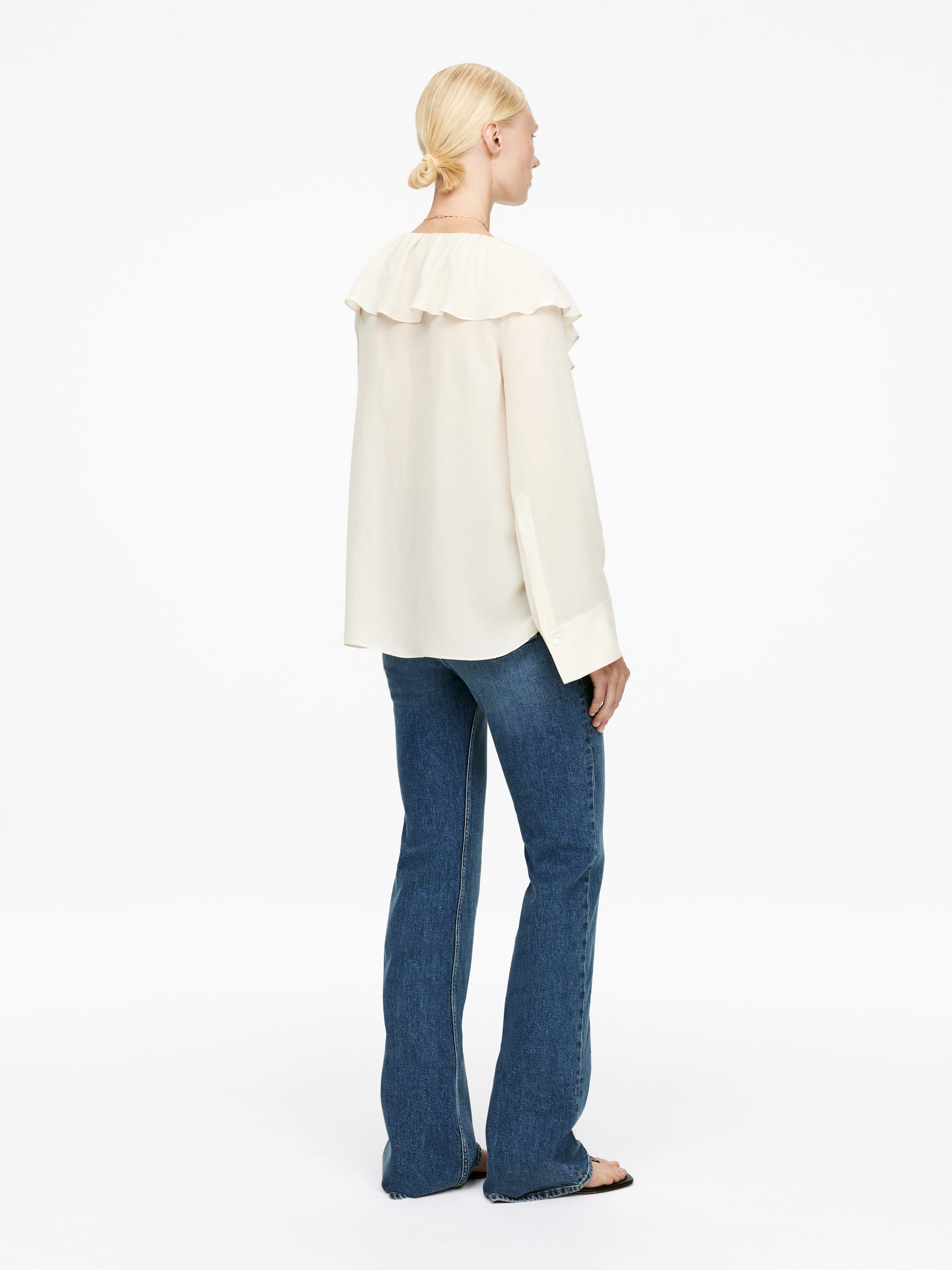 Frill-Collar Blouse - Off White - Regular fit - Women - StillMedia/Lookbook - 4