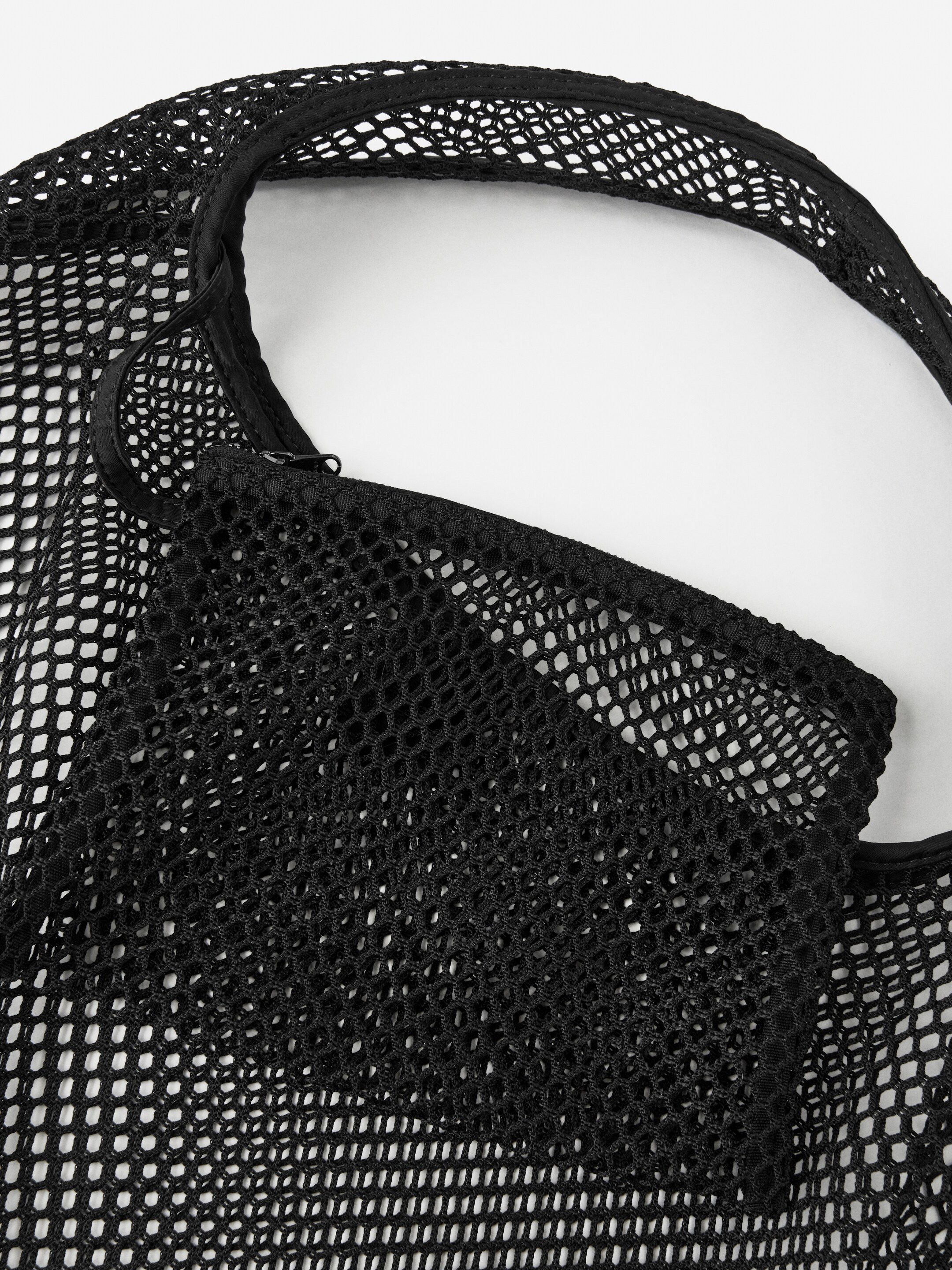 View larger image: Mesh Bag - Black - Ladies | H&M GB 3