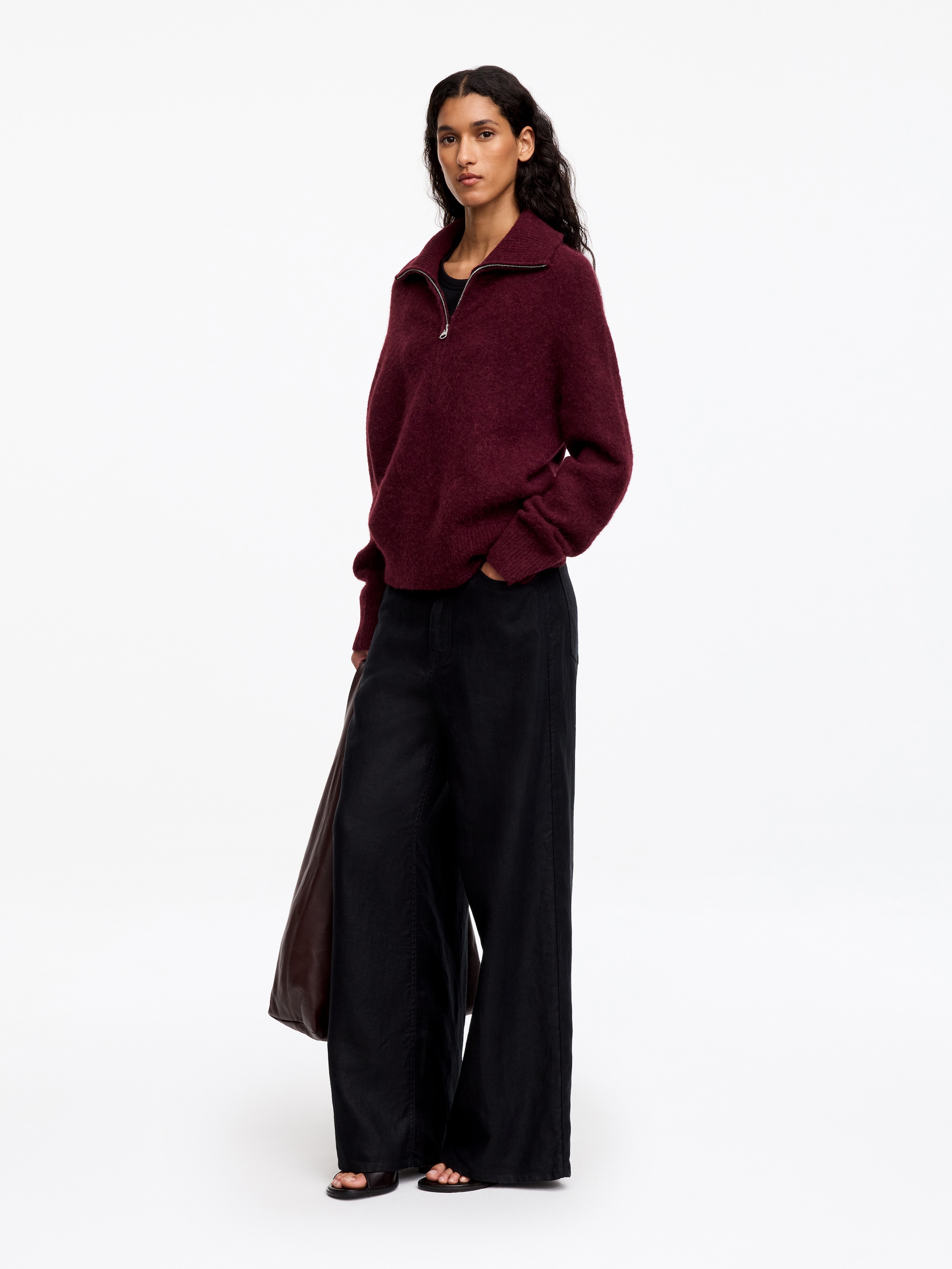 Pull demi-zippé en mélange d'alpaga - Rouge foncé - Loose fit - women - StillMedia/Lookbook - 4
