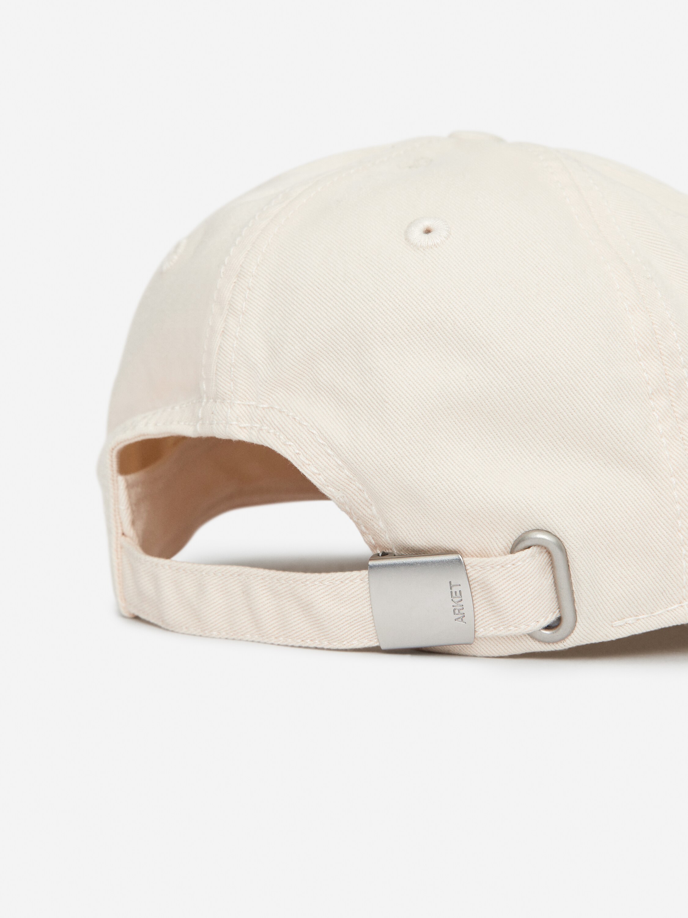 Contrast-Colour Cap – White/Dark Blue – ARKET NO