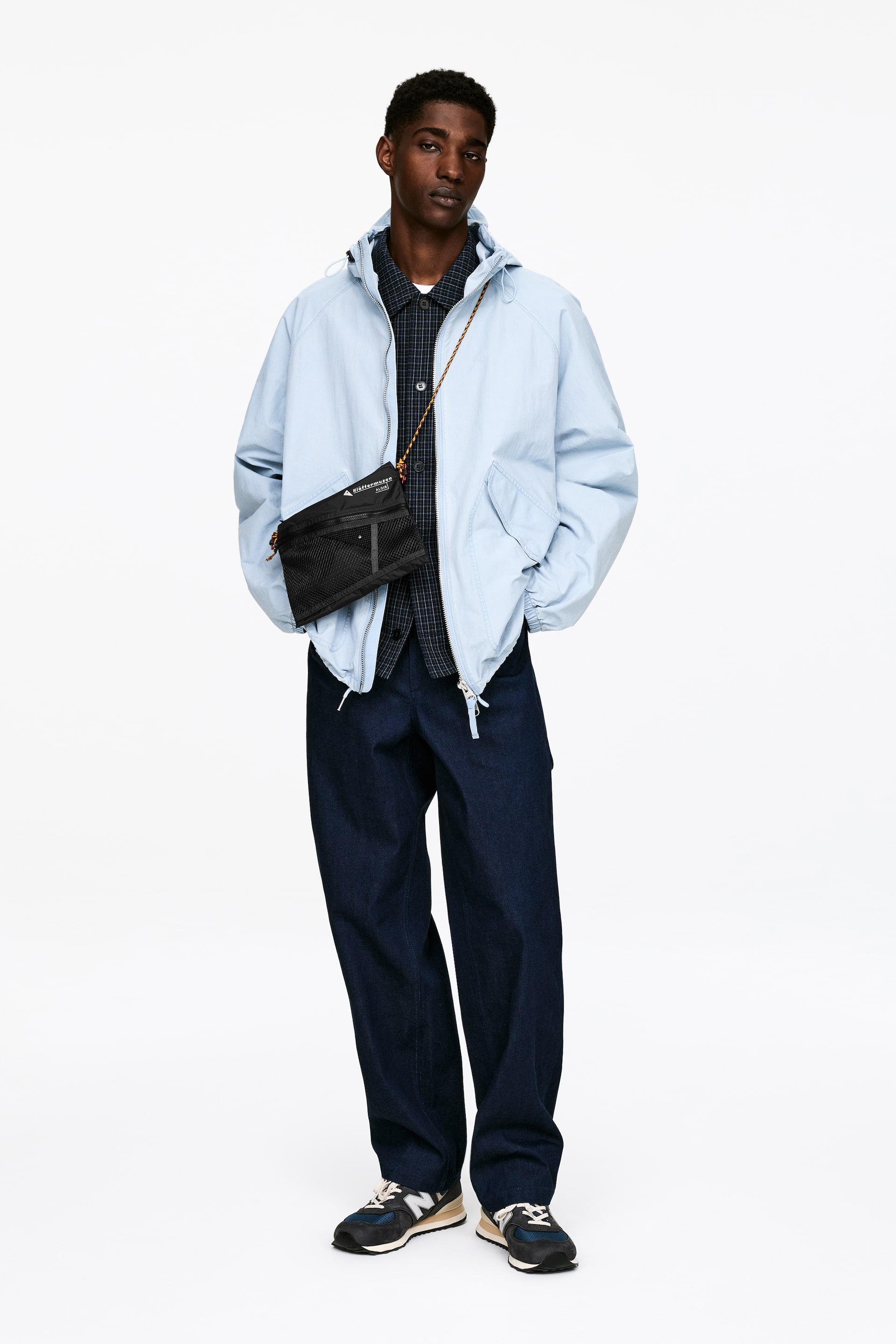 Visualizza immagine più grande: Borsa per accessori Klättermusen Algir - Nero - UOMO | H&M IT 1