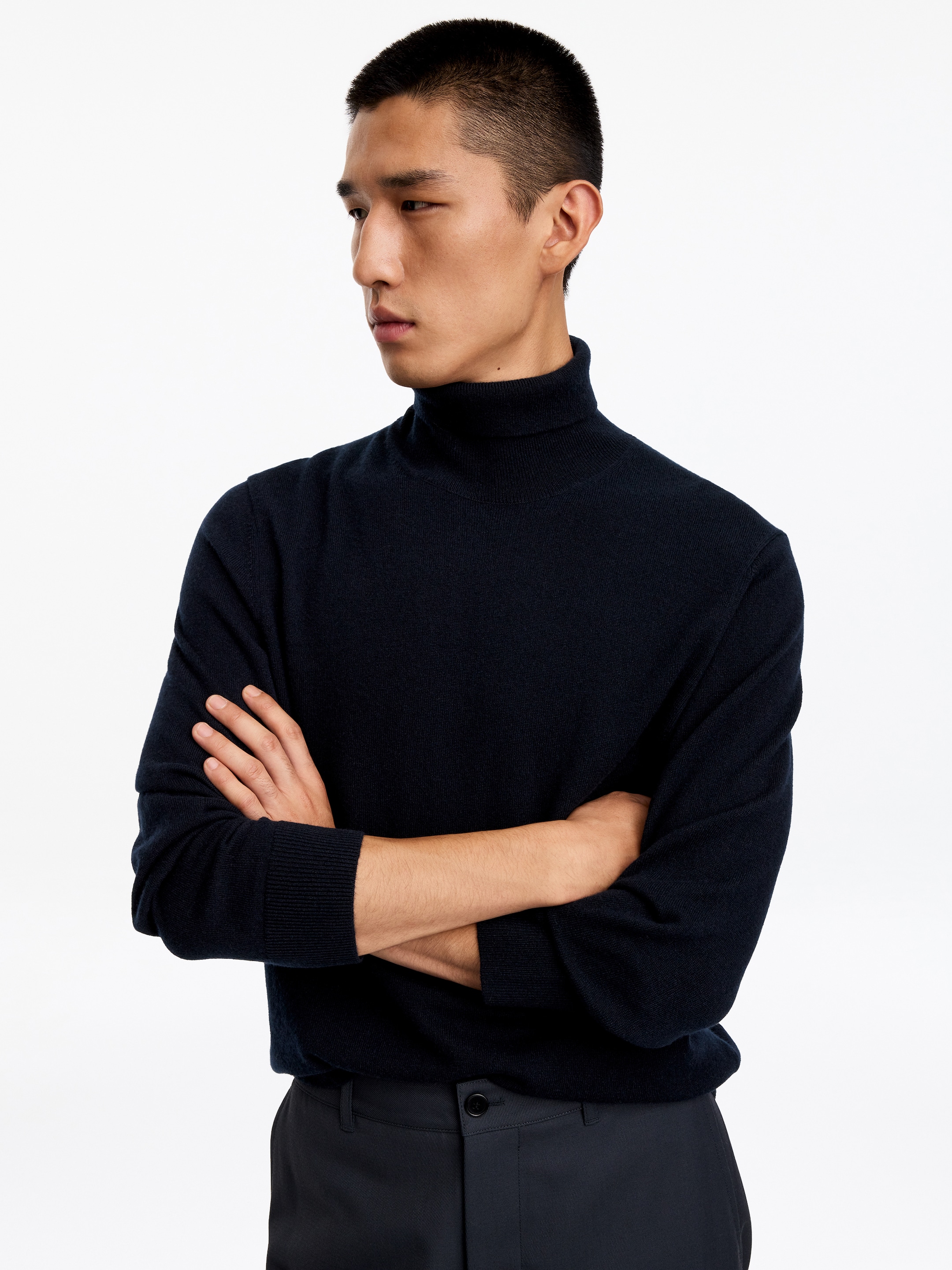 Cashmere Roll-Neck Jumper - Navy - Regular fit - men - StillMedia/Lookbook - 4