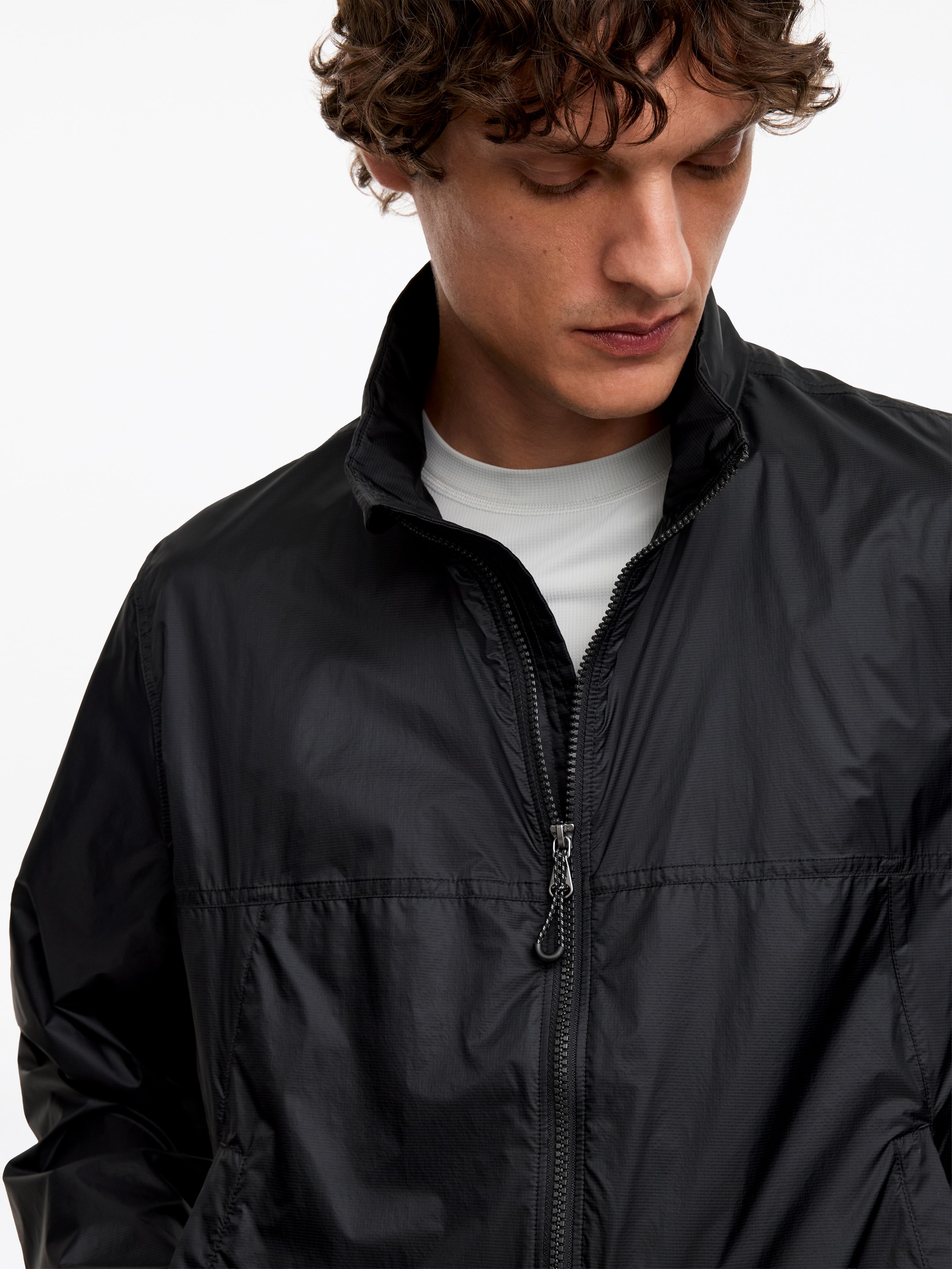 ARKET ACTIVE Windbreaker - Dark Grey - Regular fit - Men - StillMedia/Lookbook - 6