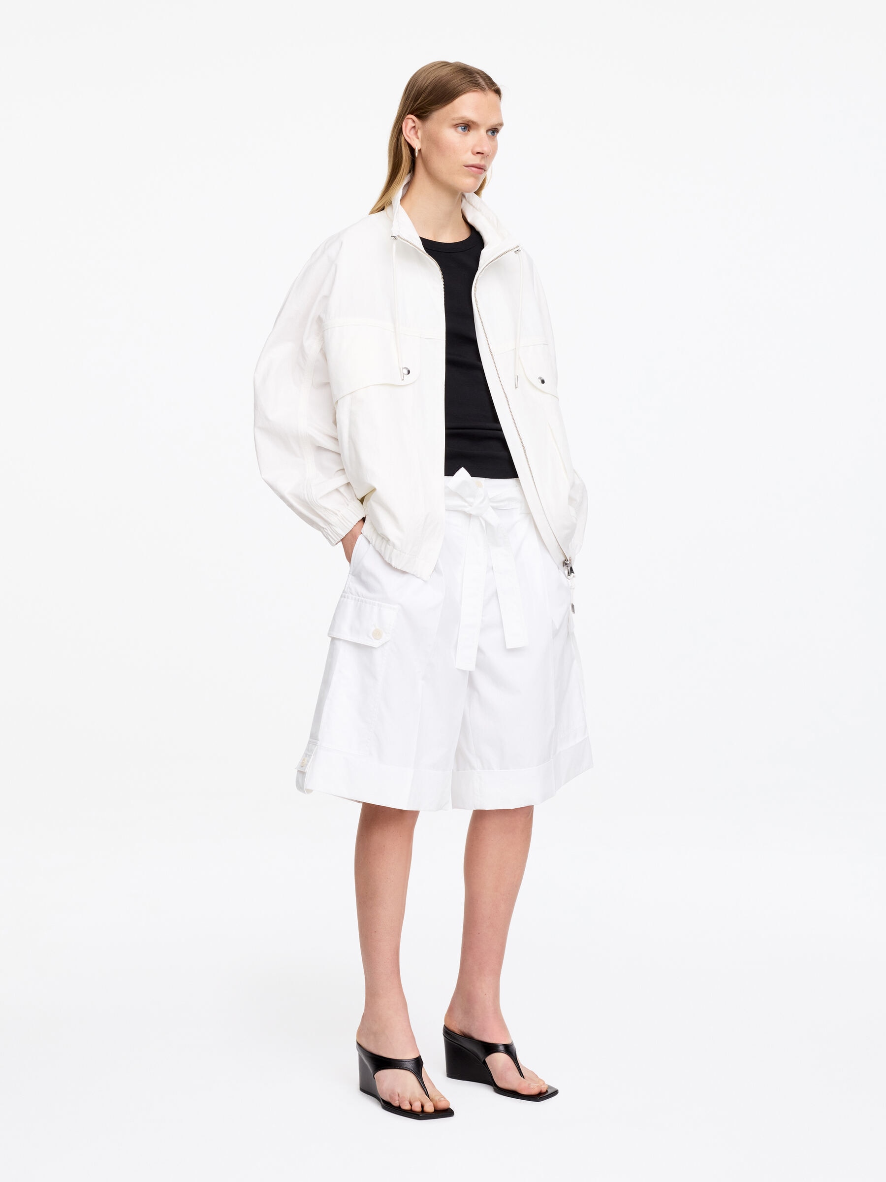 Soft Utility Shorts - White - Relaxed fit - Women - StillMedia/Lookbook - 3