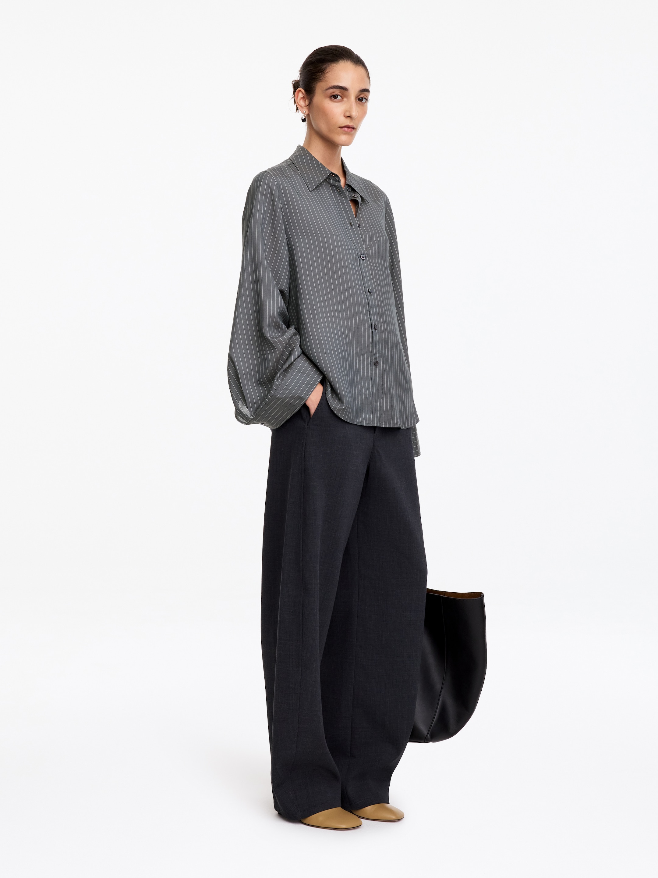 Volume-Sleeve Blouse - Grey/White - Regular fit - women - StillMedia/Lookbook - 4