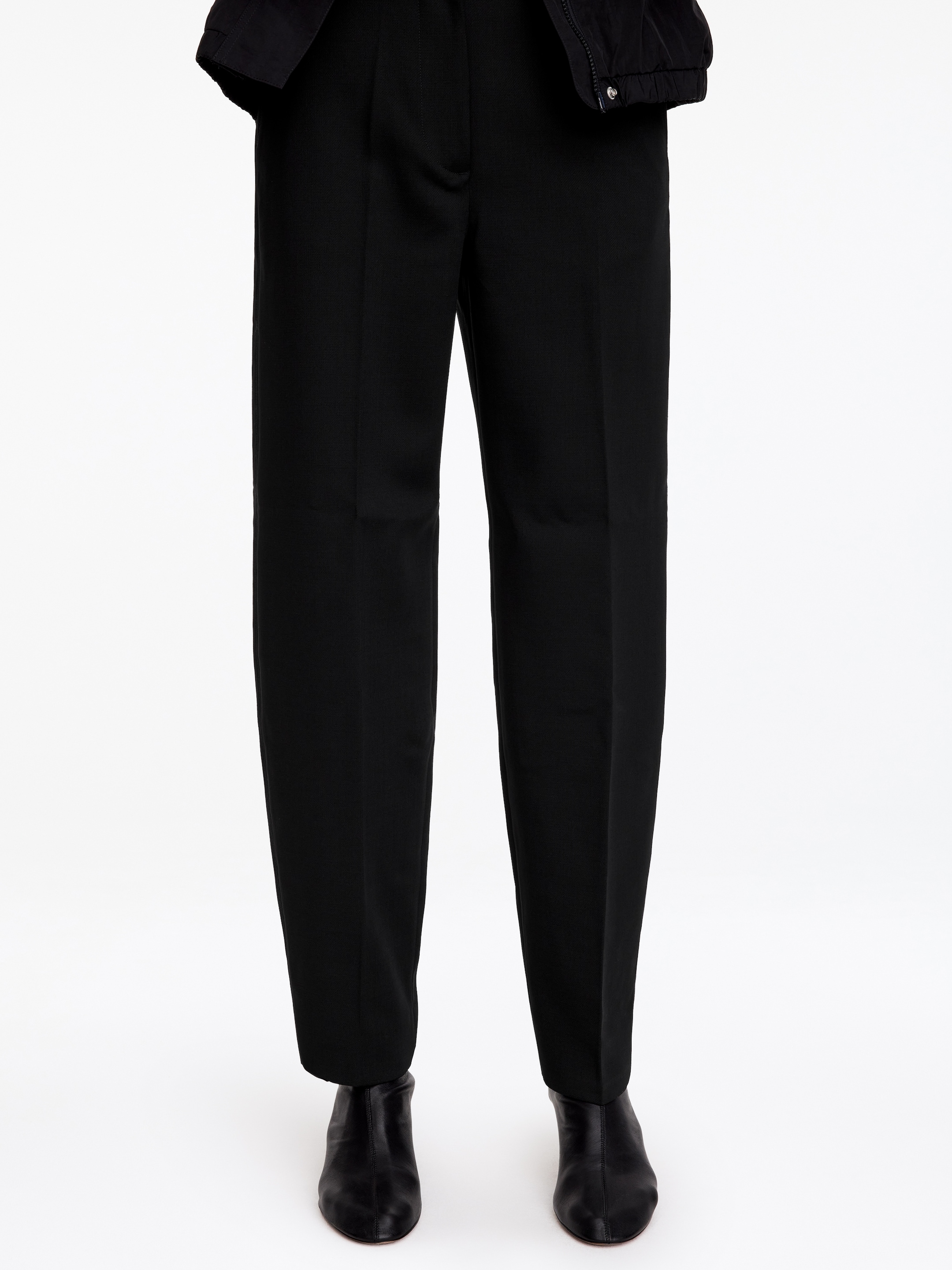 Pantalones con pliegue prensado - Negro - Corte estándar - women - StillMedia/Lookbook - 7