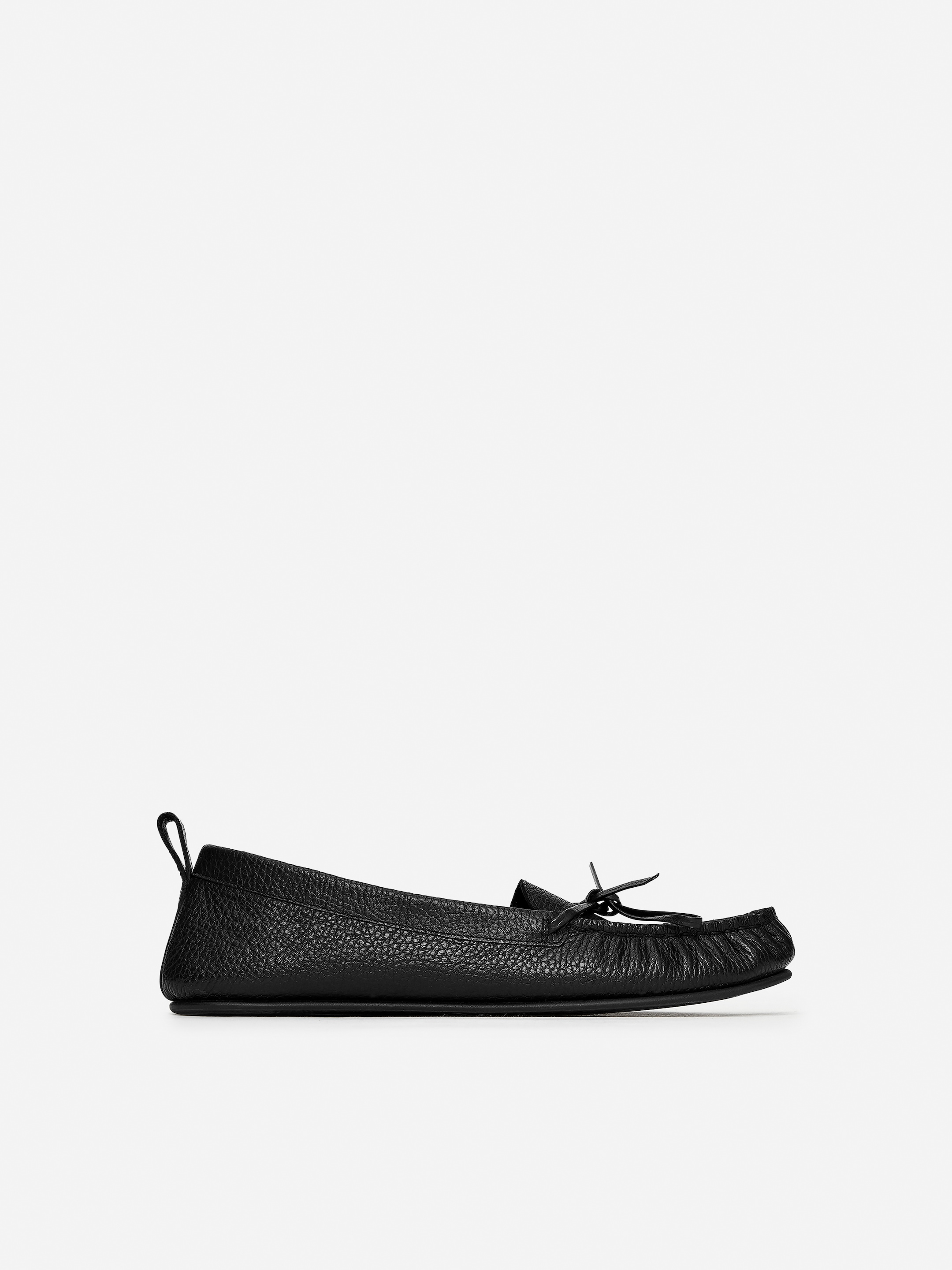Moccasin Leather Loafers - Black - Women - StillMedia/DescriptiveStillLife - 12