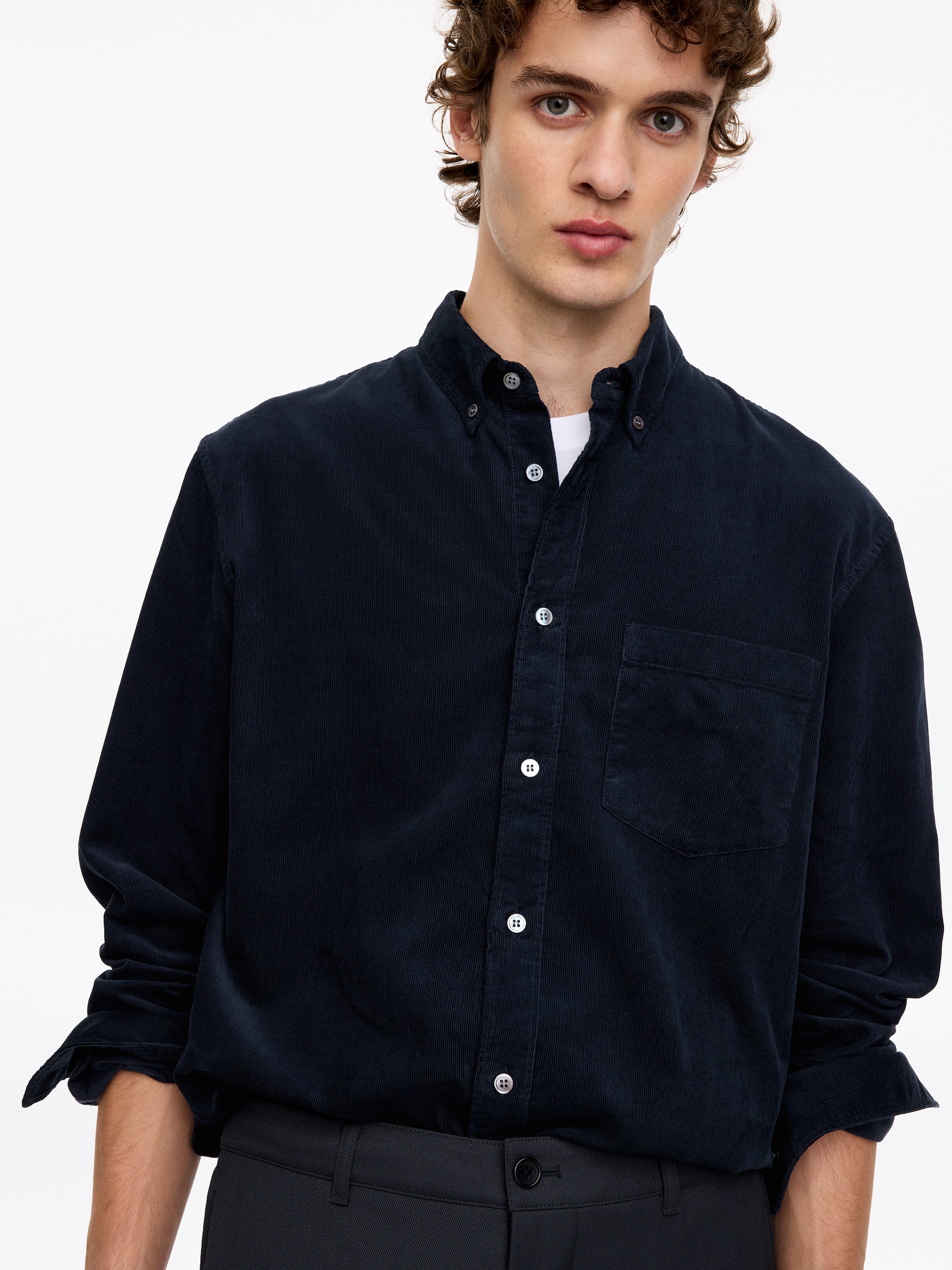 Needlecord Cotton Shirt - Navy - Regular fit - men - StillMedia/Lookbook - 5
