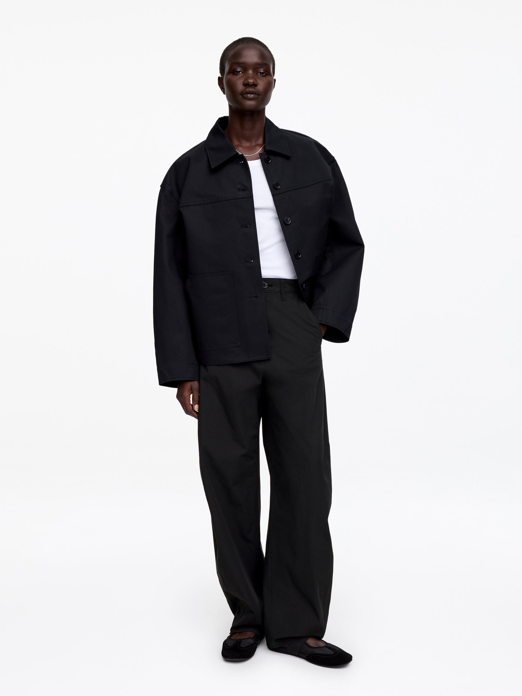 Barrel-Leg Trousers - Black - Loose fit - Women - StillMedia/Lookbook - 4