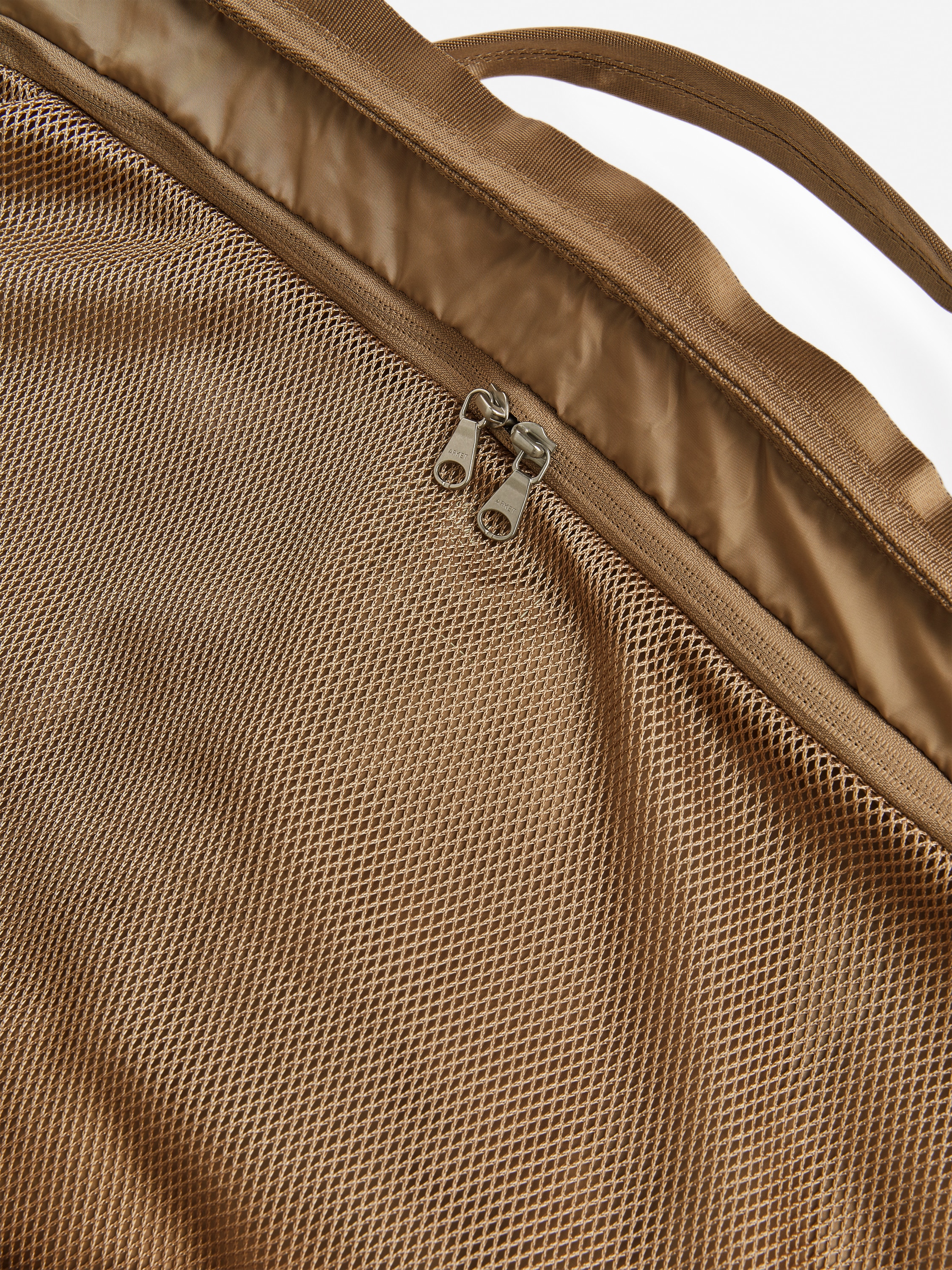 72-Hour 3-Way Duffle Bag – Dark Beige – Travel – ARKET WW