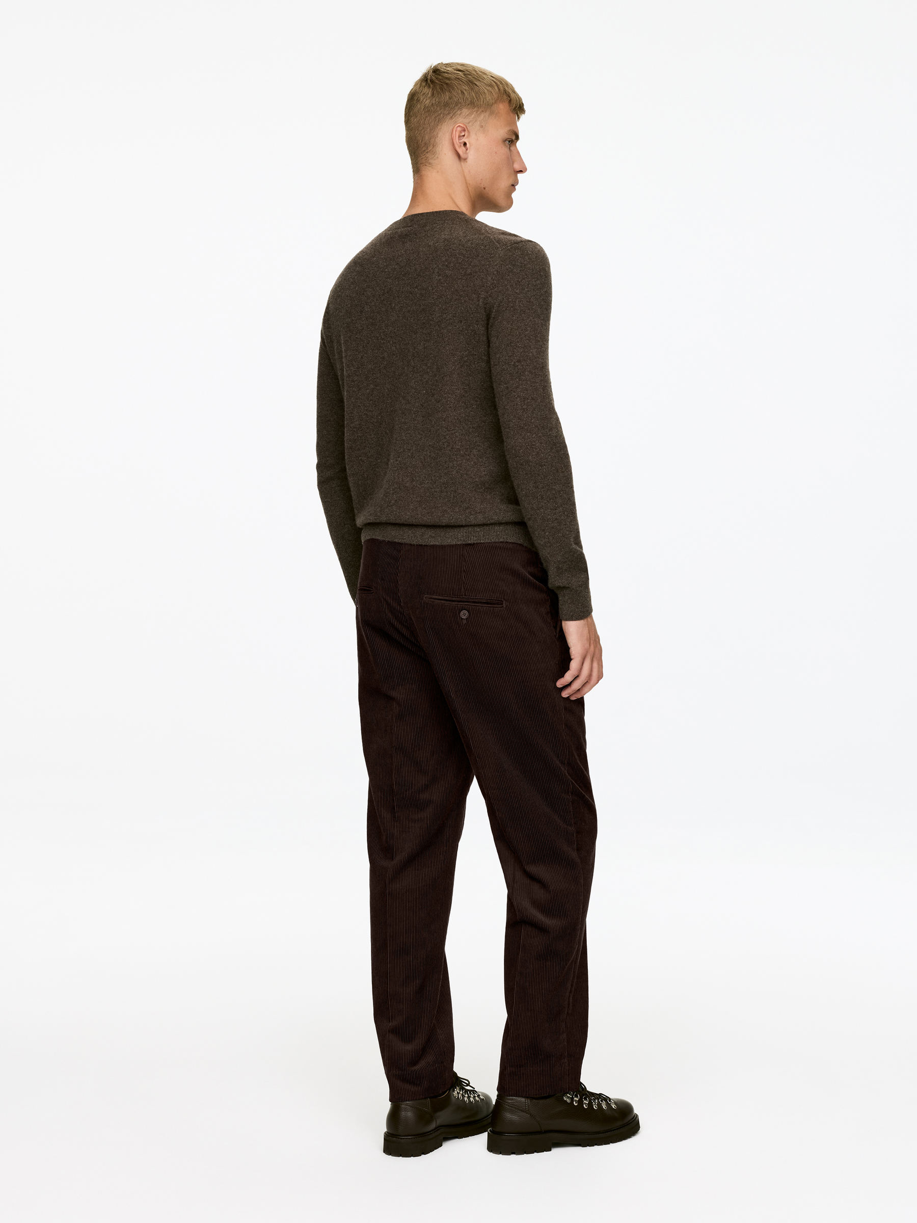 Corduroy Trousers - Dark Brown - Regular fit - Men - StillMedia/Lookbook - 3