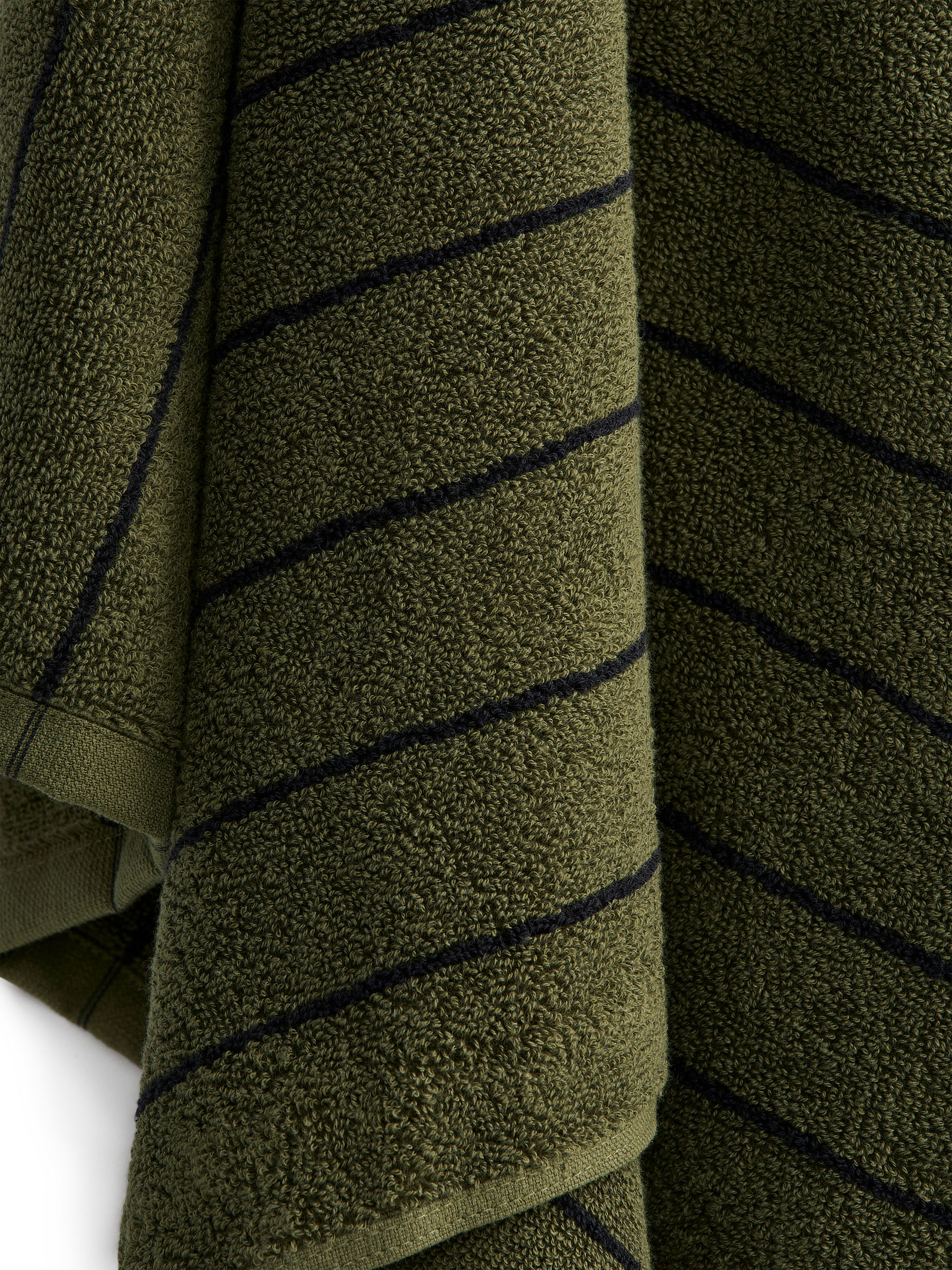 Badetuch 70 x 140 cm - Dunkelgrün/schwarz - Haushaltswaren - StillMedia/DescriptiveDetail - 1