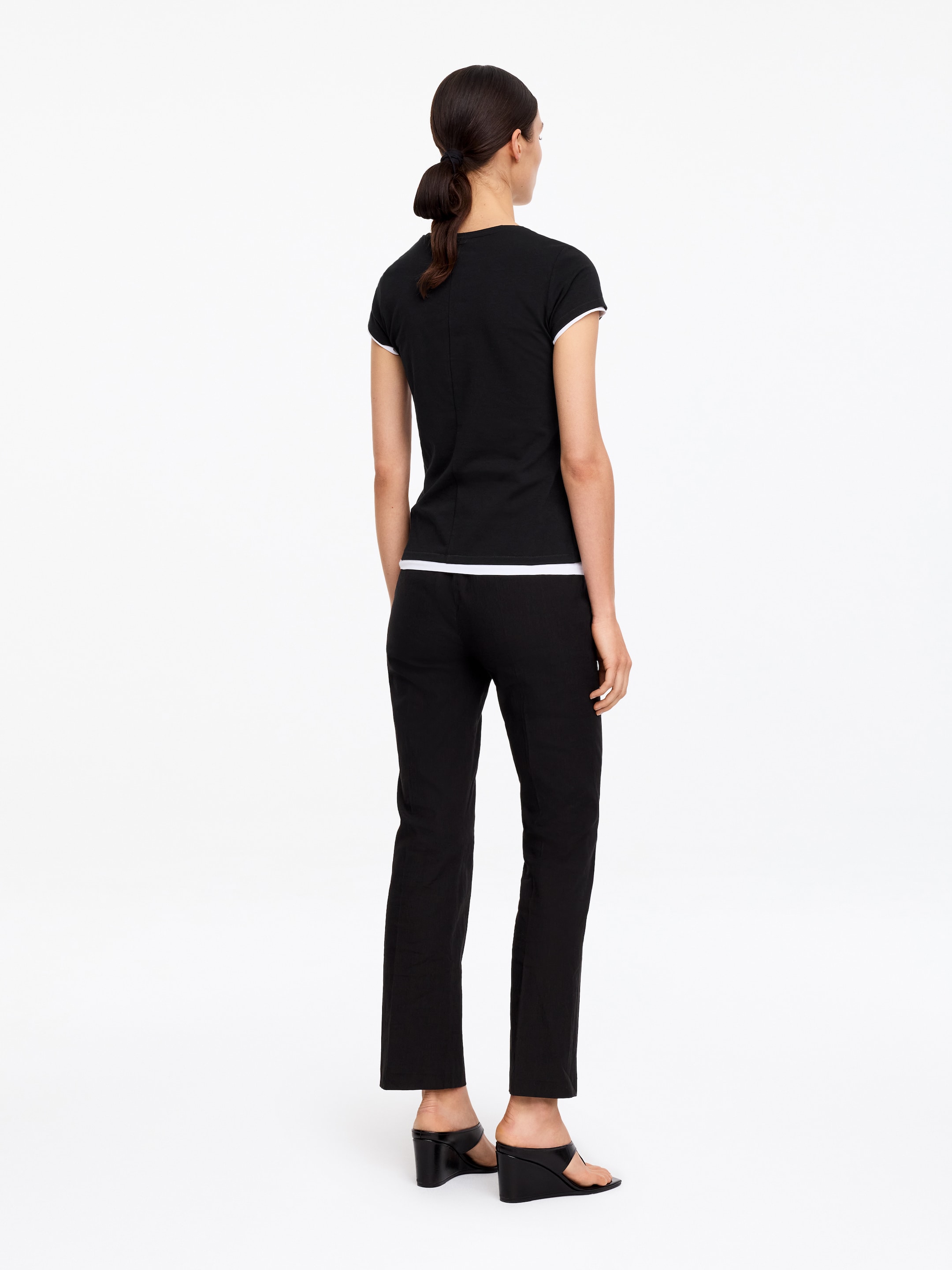 Slim Cap-Sleeve T-Shirt - Black - Slim fit - Women - StillMedia/Lookbook - 9