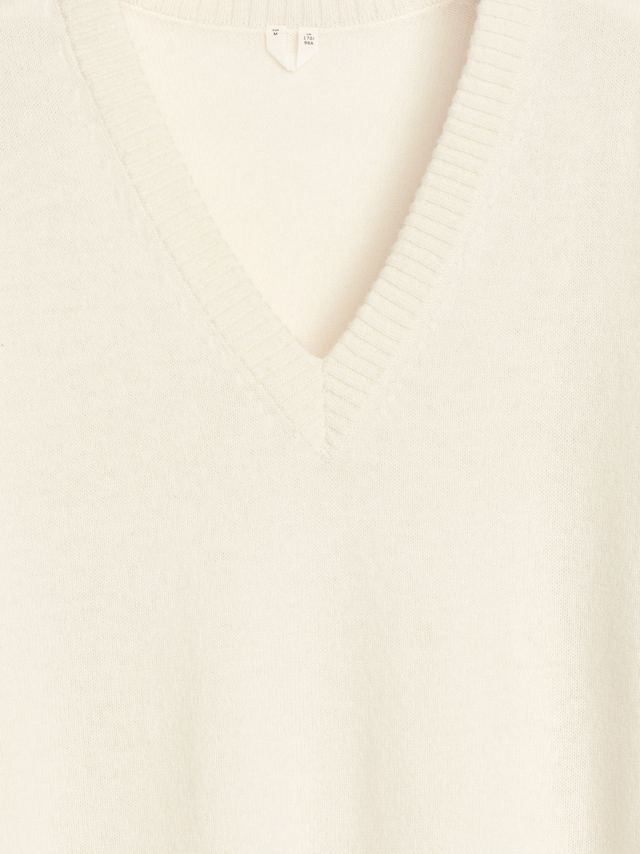 Ingrandisci l'immagine: V-Neck Wool Dress - Off White - DONNA | H&M CH 6