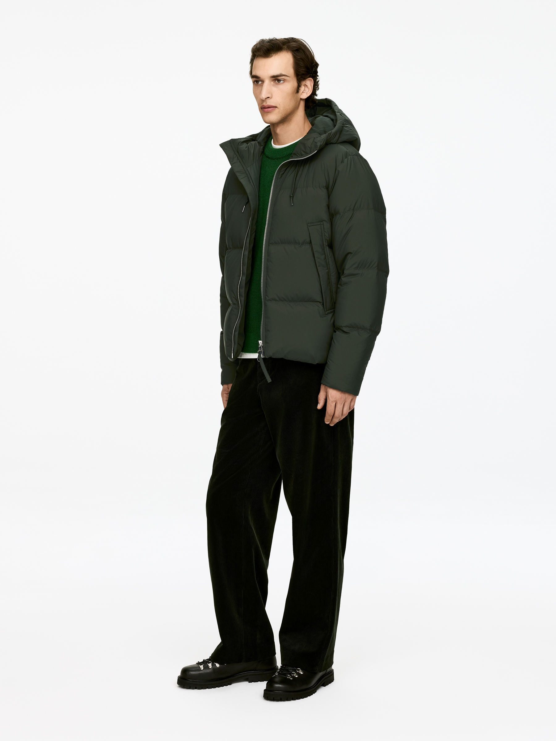 Upcycled Down Puffer Jacket - Dark Green - Regular fit - Men - StillMedia/Lookbook - 12