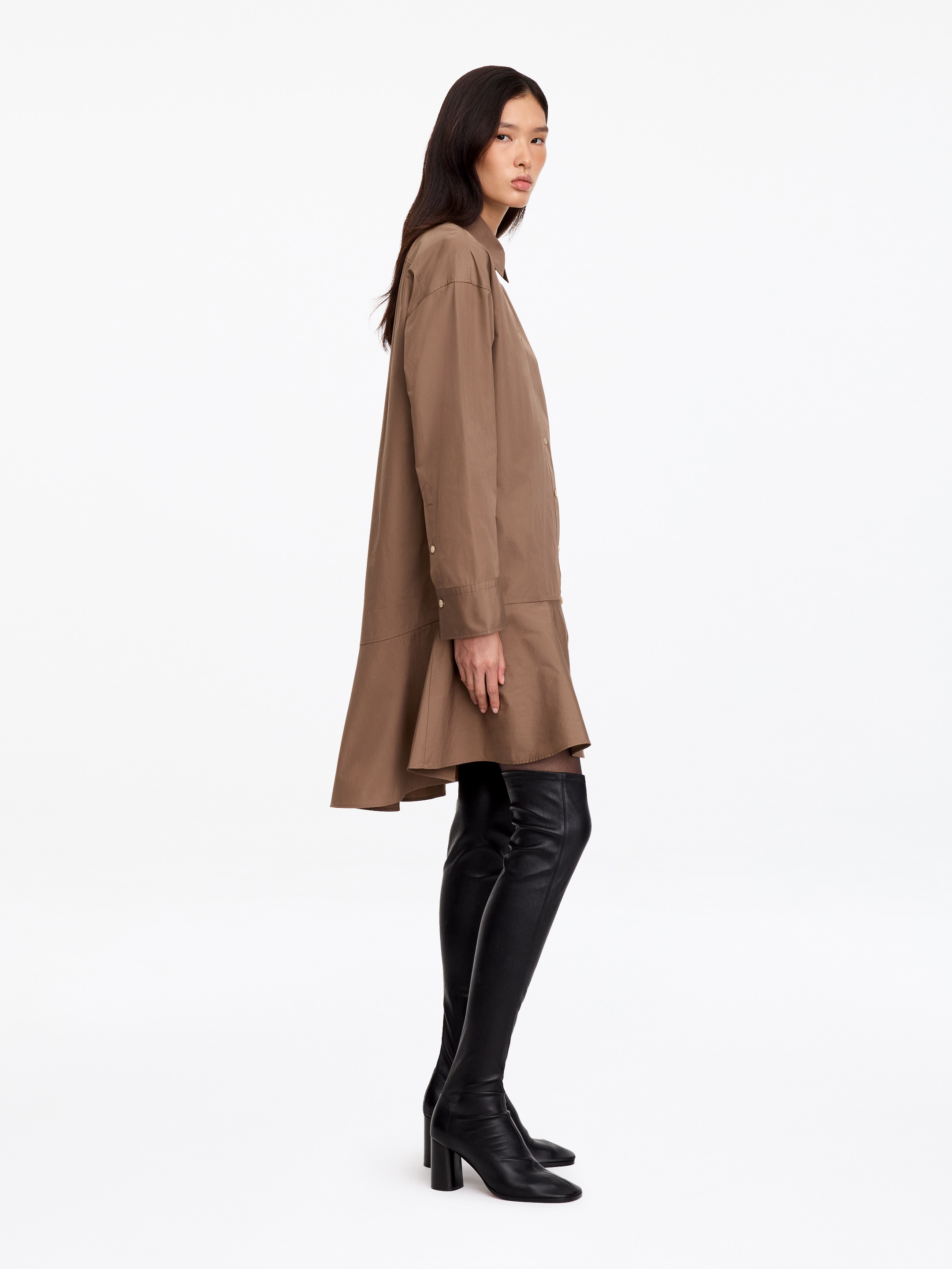 Peplumklänning i bomull - Mullvadsgrå - Regular fit - women - StillMedia/Lookbook - 5
