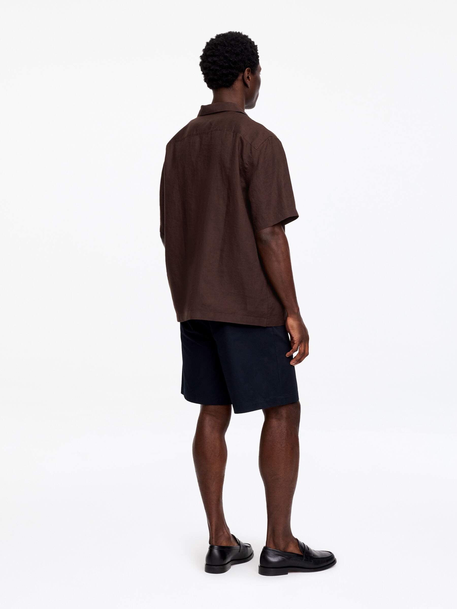 Relaxed Linen Resort Shirt - Brown - Relaxed fit - Men - StillMedia/Lookbook - 5