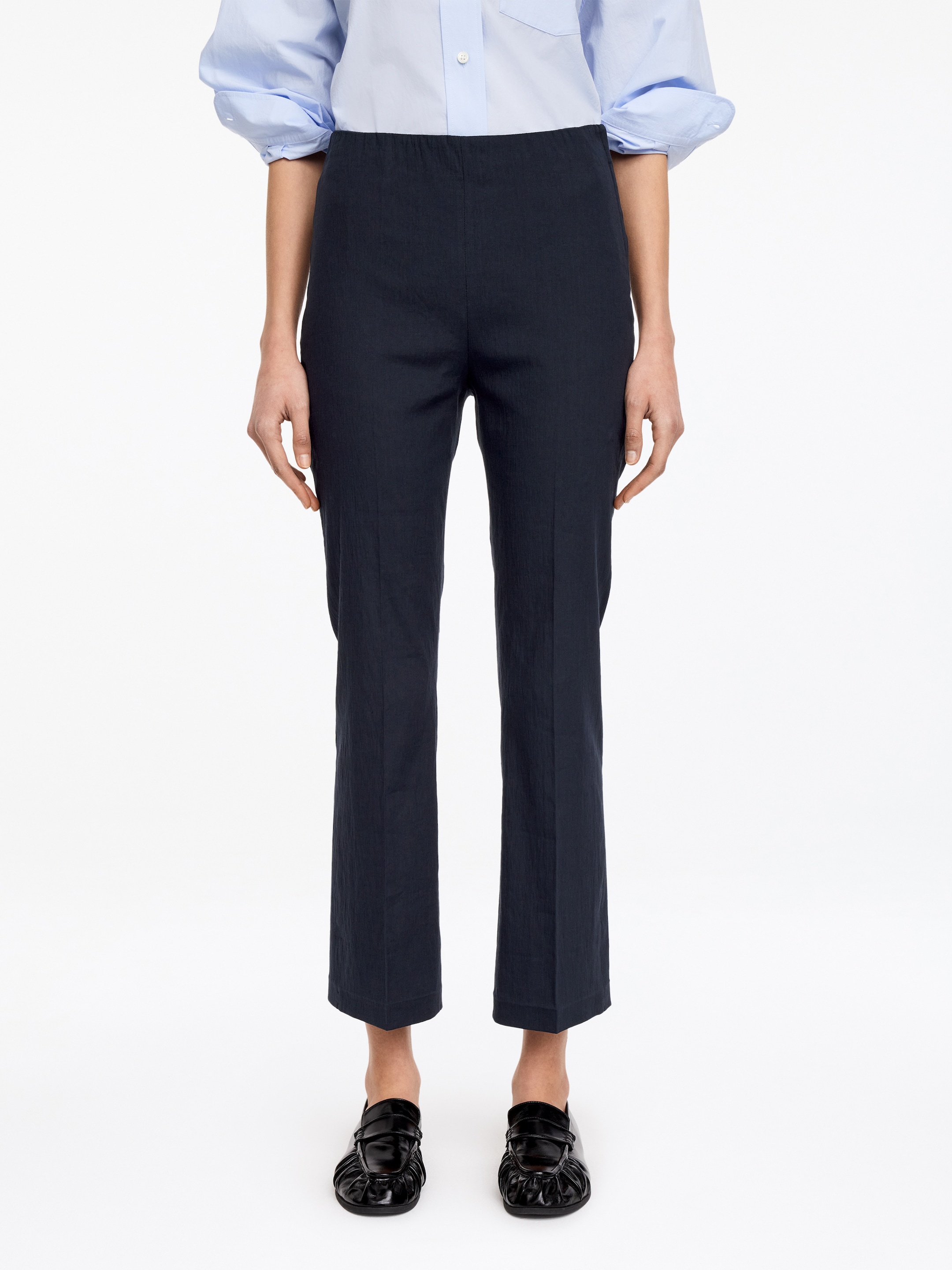 Pantalones acampanados de lino y algodón - Azul oscuro - Corte ajustado - Women - StillMedia/Lookbook - 5