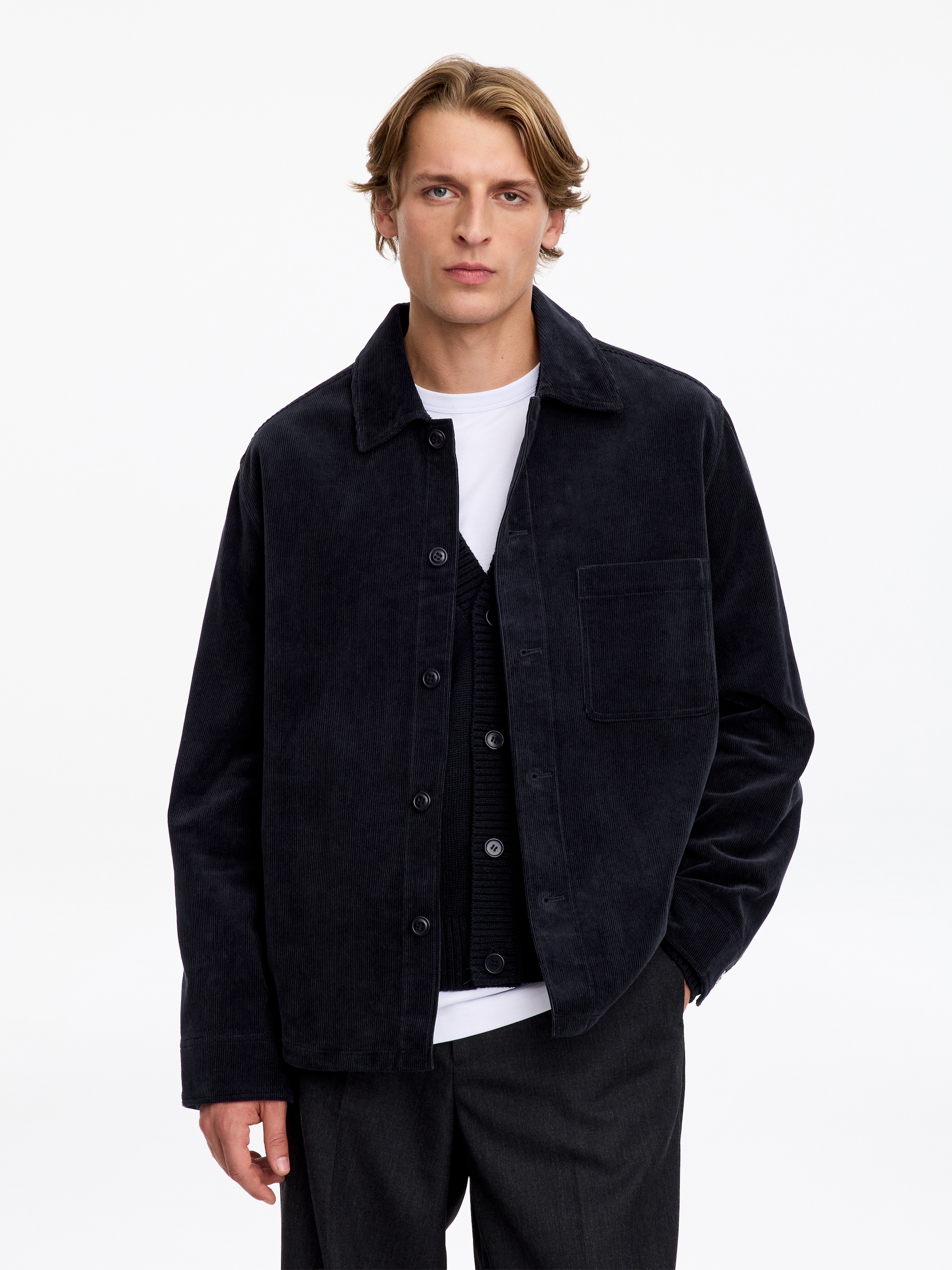Needlecord Overshirt - Dark Navy - Regular fit - men - StillMedia/Lookbook - 5