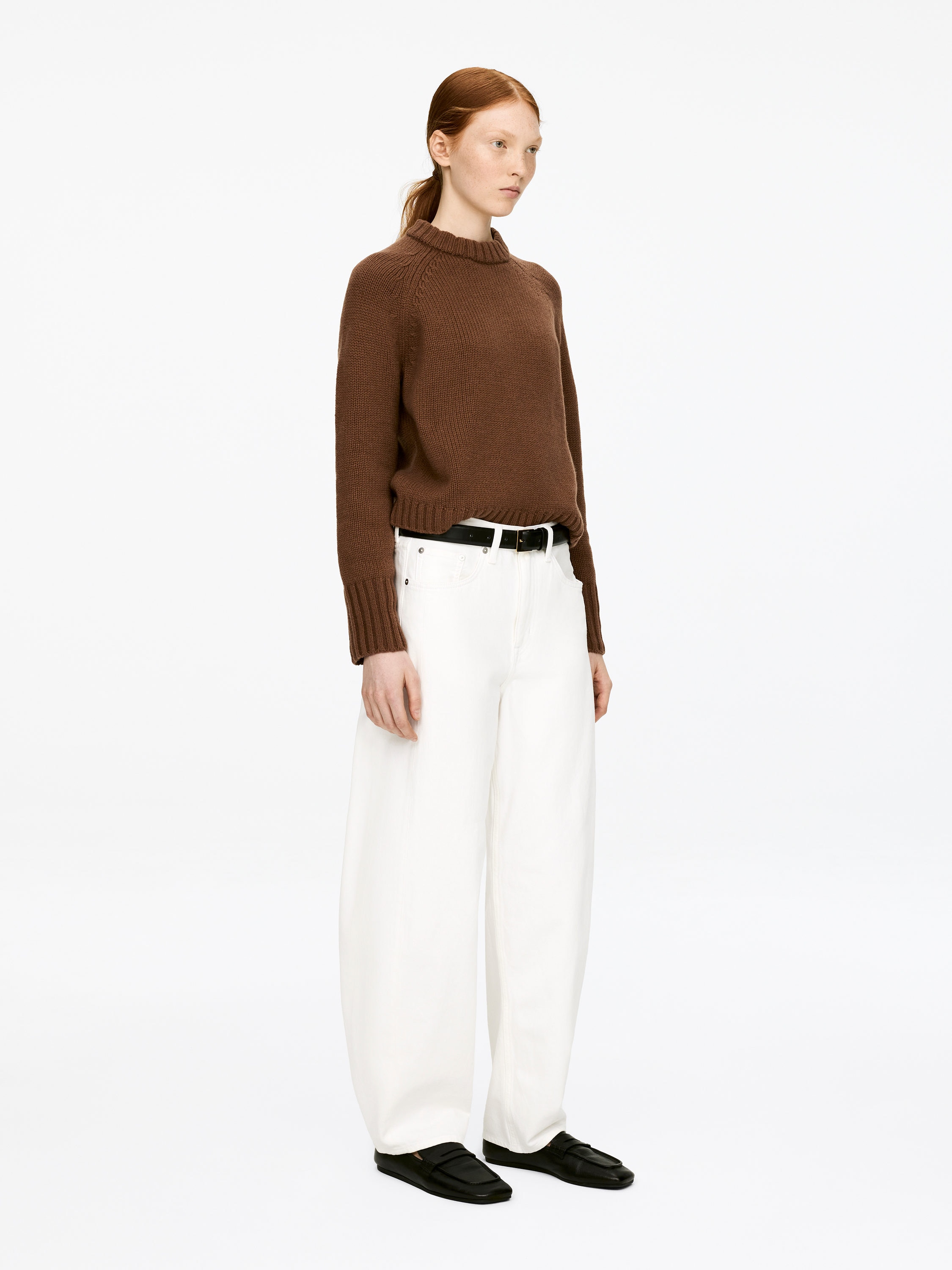 Chunky Pure Cashmere Jumper​ - Brown - Loose fit - Women - StillMedia/Lookbook - 4