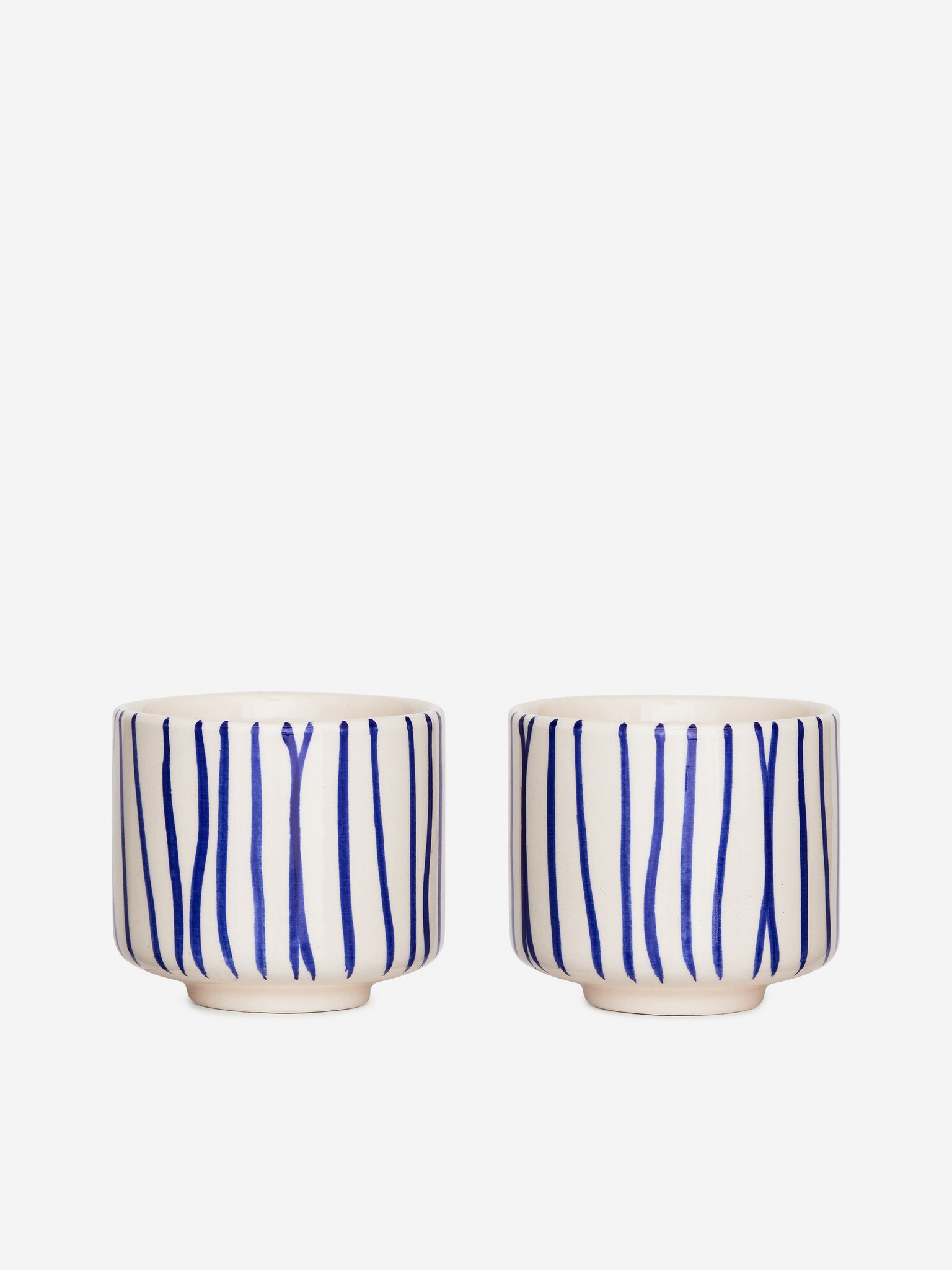 Lot de 2 tasses en grès - Bleu/Rayures/Bleu/Blanc/Blanc cassé / Taches de bleu/Bleu/Blanc/Éclaboussure rose/Carreaux bleus