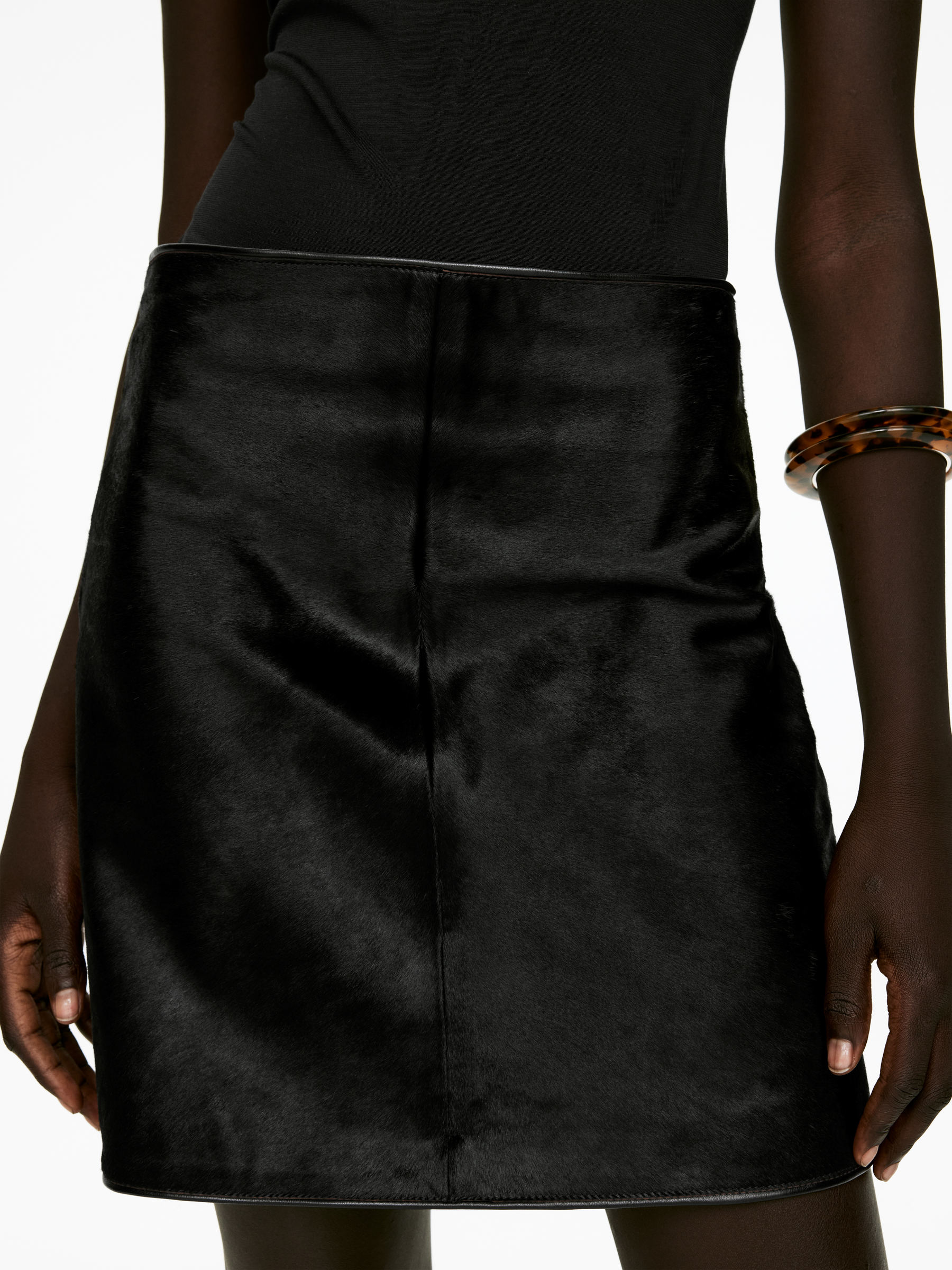 Pony Hair-Effect Mini Skirt - Black - Regular fit - Women - StillMedia/Lookbook - 3