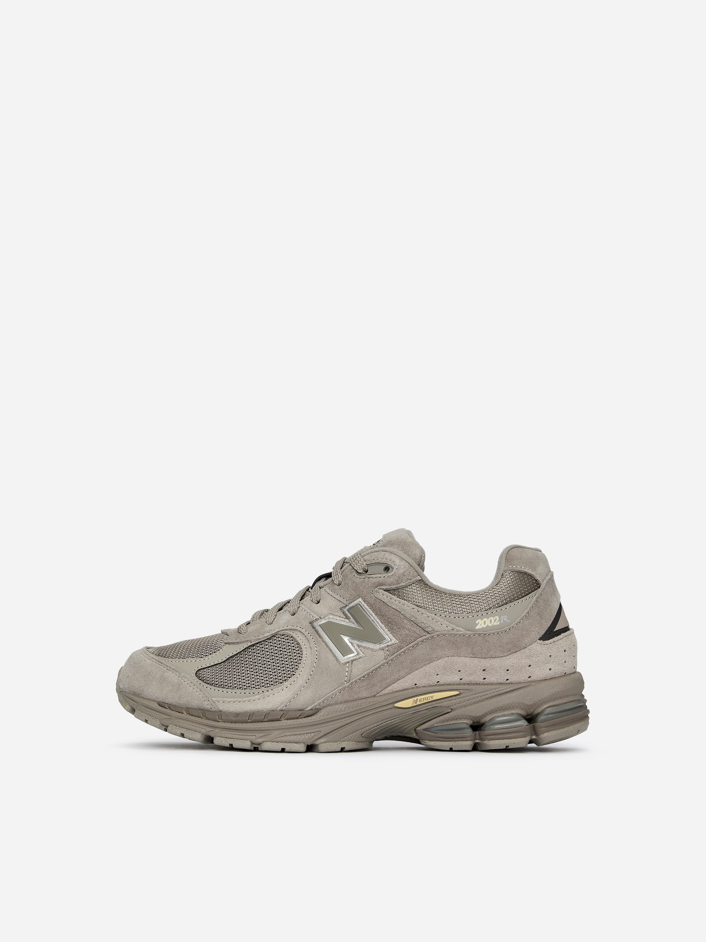 New Balance 2002R Trainers - Beige - Men - StillMedia/DescriptiveStillLife - 3