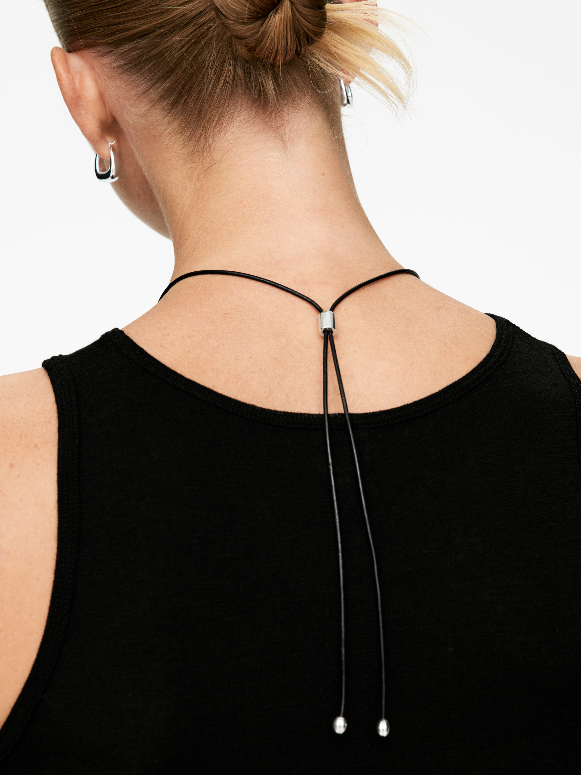 Leather Cord Pendant Necklace - Silver/Black - Women - StillMedia/Lookbook - 3