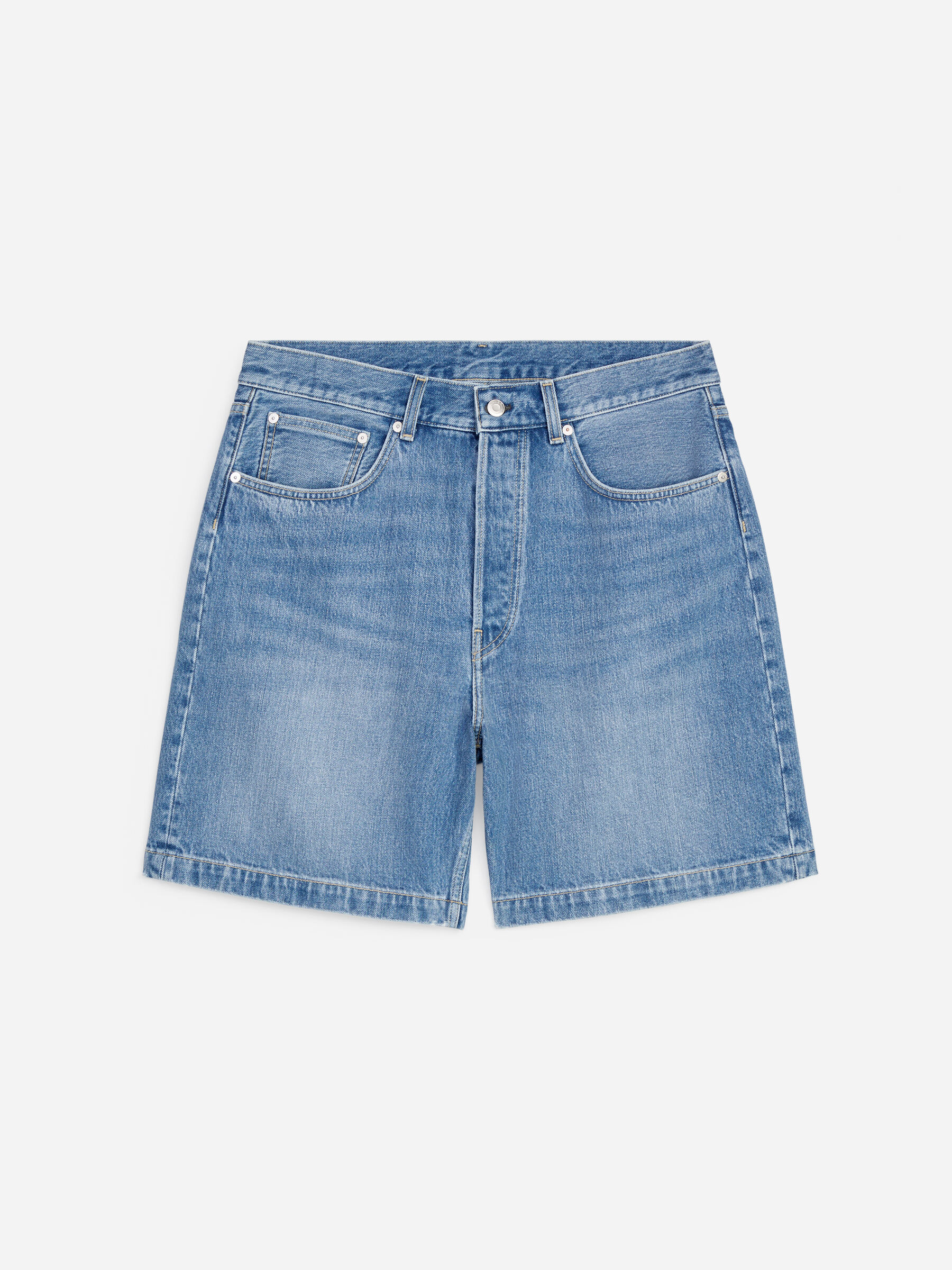 Relaxed Denim Shorts - Mid Blue - Relaxed fit - Men - StillMedia/DescriptiveStillLife - 1