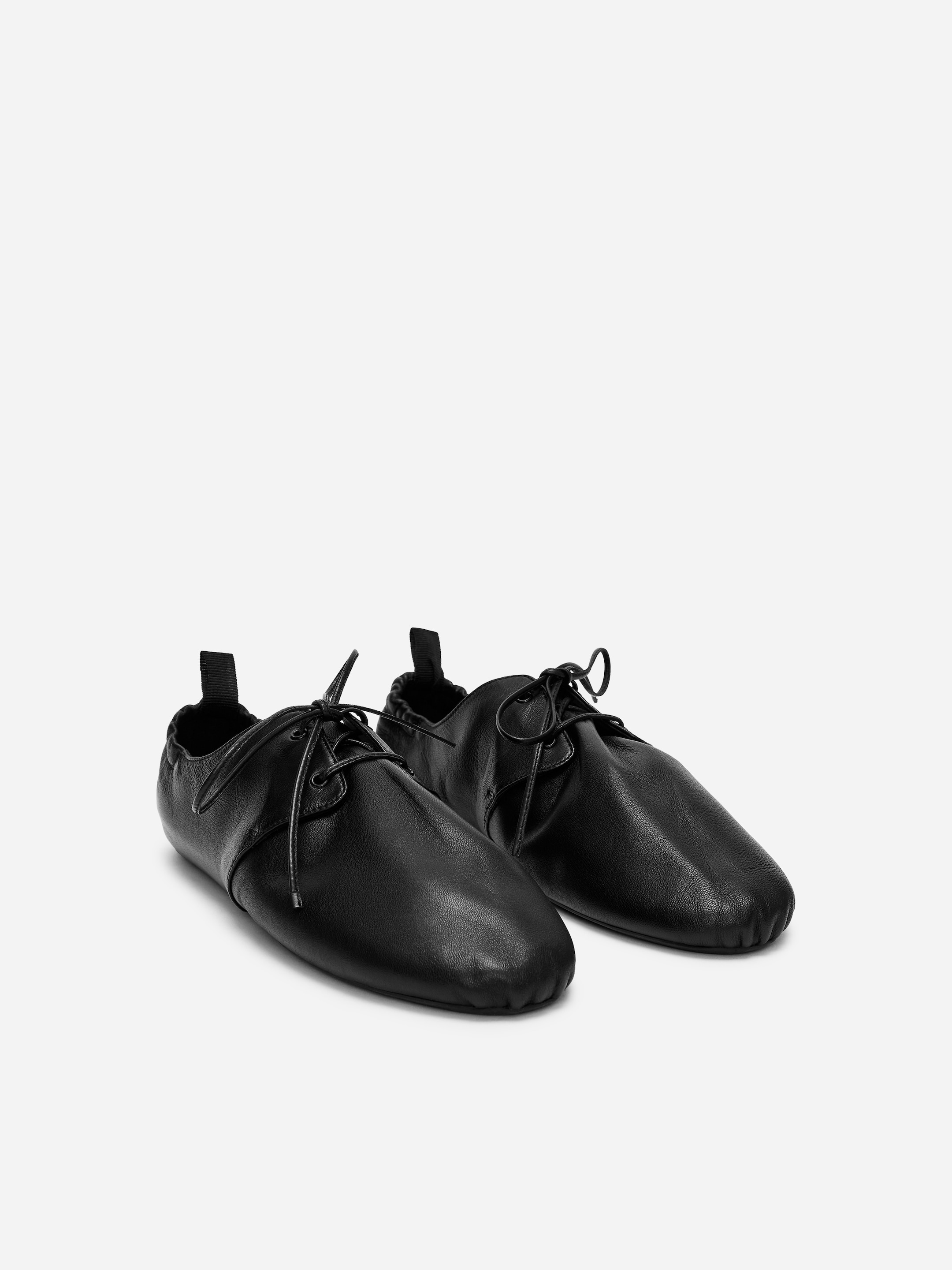 Soft Leather Lace-Up Shoes - Black - Women - StillMedia/DescriptiveStillLife - 1