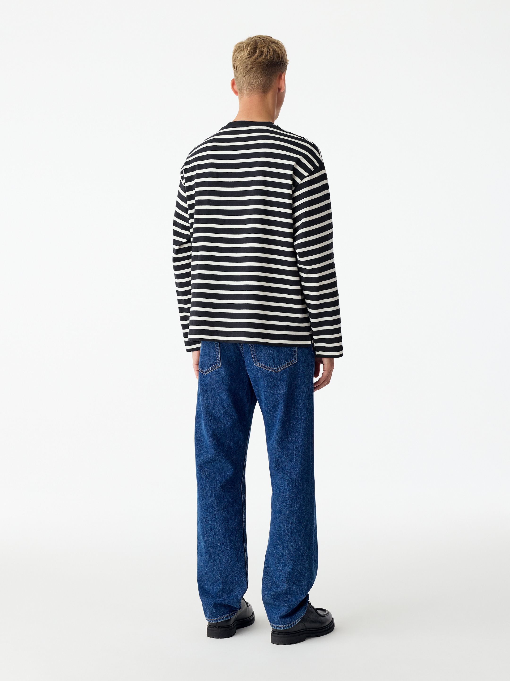 Relaxed Long-Sleeve T-Shirt - Dark Blue/Striped - Relaxed fit - men - StillMedia/Lookbook - 5